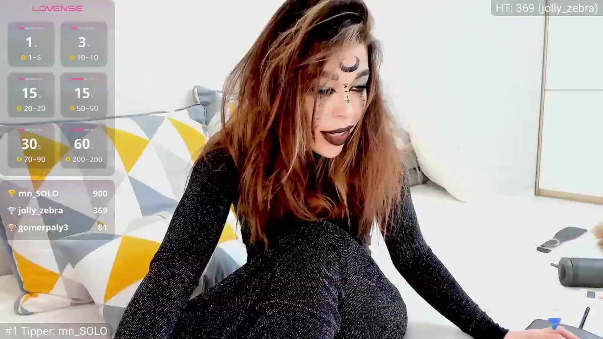 Gallery image thumbnail from Yoursoul_Mila's myfreecams stream on, 10/31/2025, 14:54 image 14 of 20