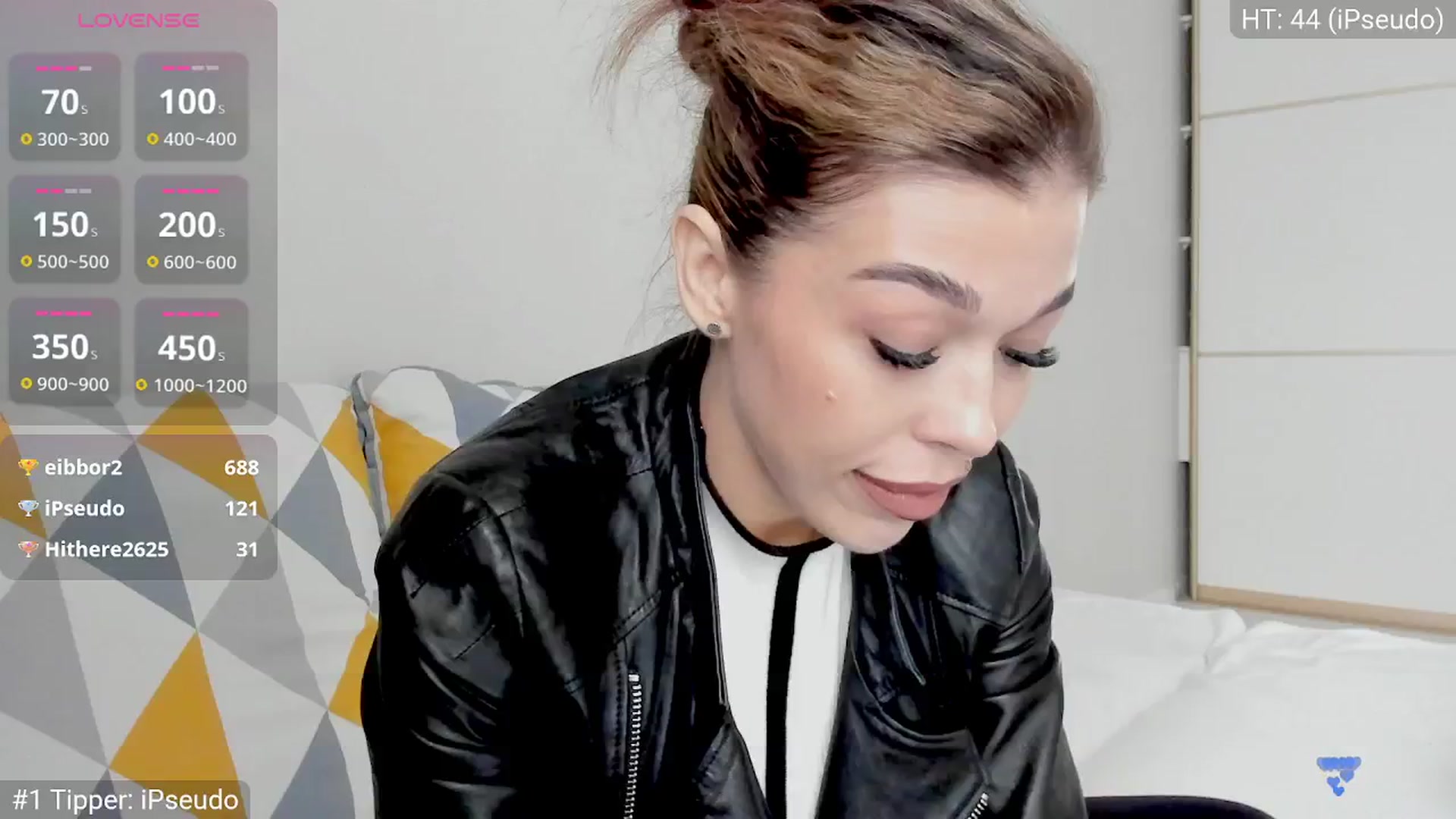 Gallery image thumbnail from Yoursoul_Mila's myfreecams stream on, 11/08/2025, 15:37 image 4 of 20