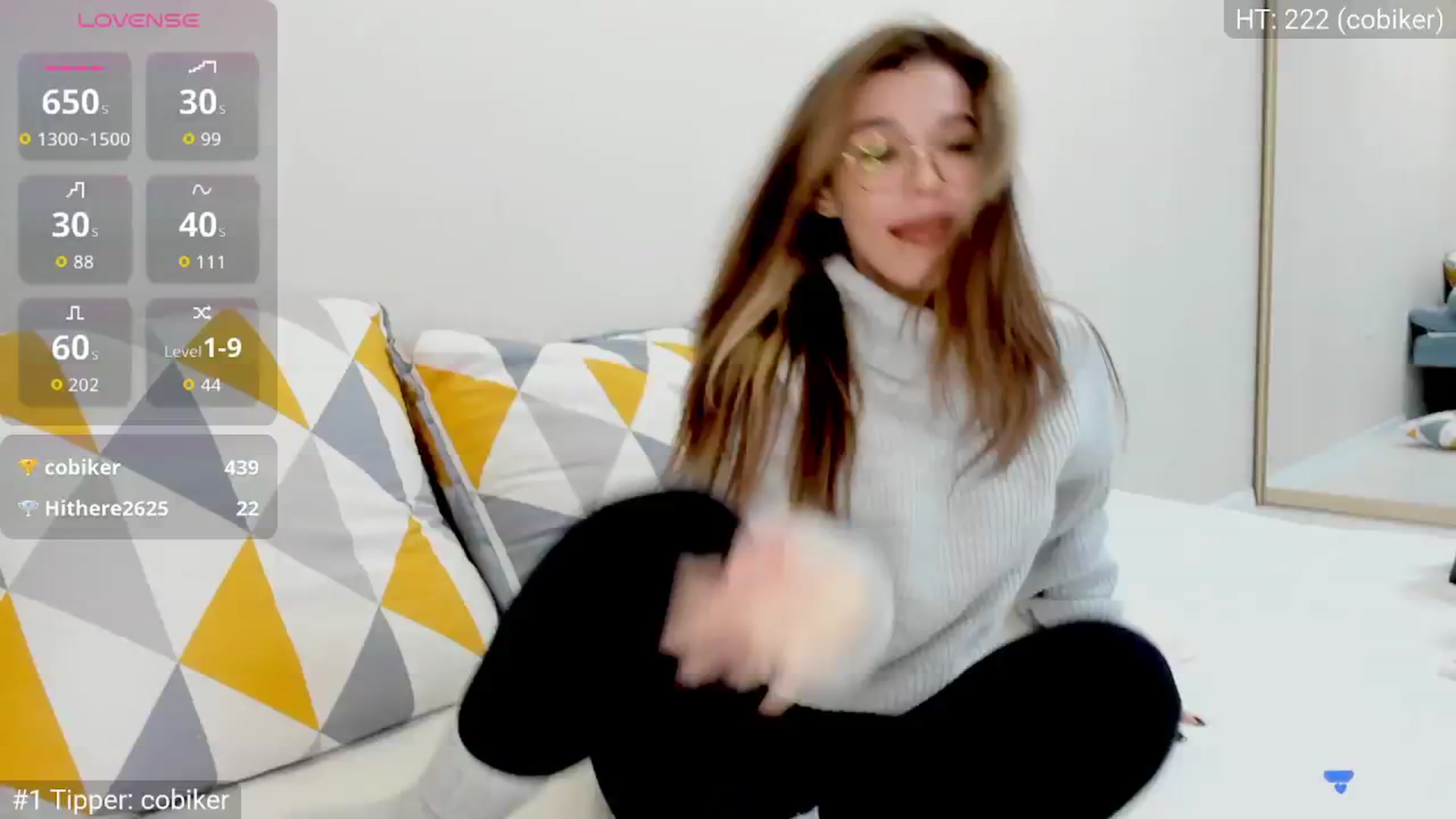 Gallery image thumbnail from Yoursoul_Mila's myfreecams stream on, 11/09/2025, 12:38 image 16 of 20