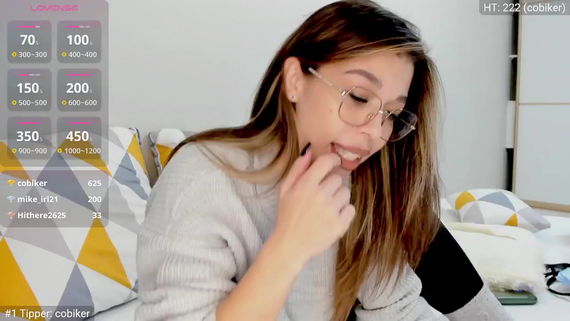 Gallery image thumbnail from Yoursoul_Mila's myfreecams stream on, 11/09/2025, 16:02 image 5 of 20
