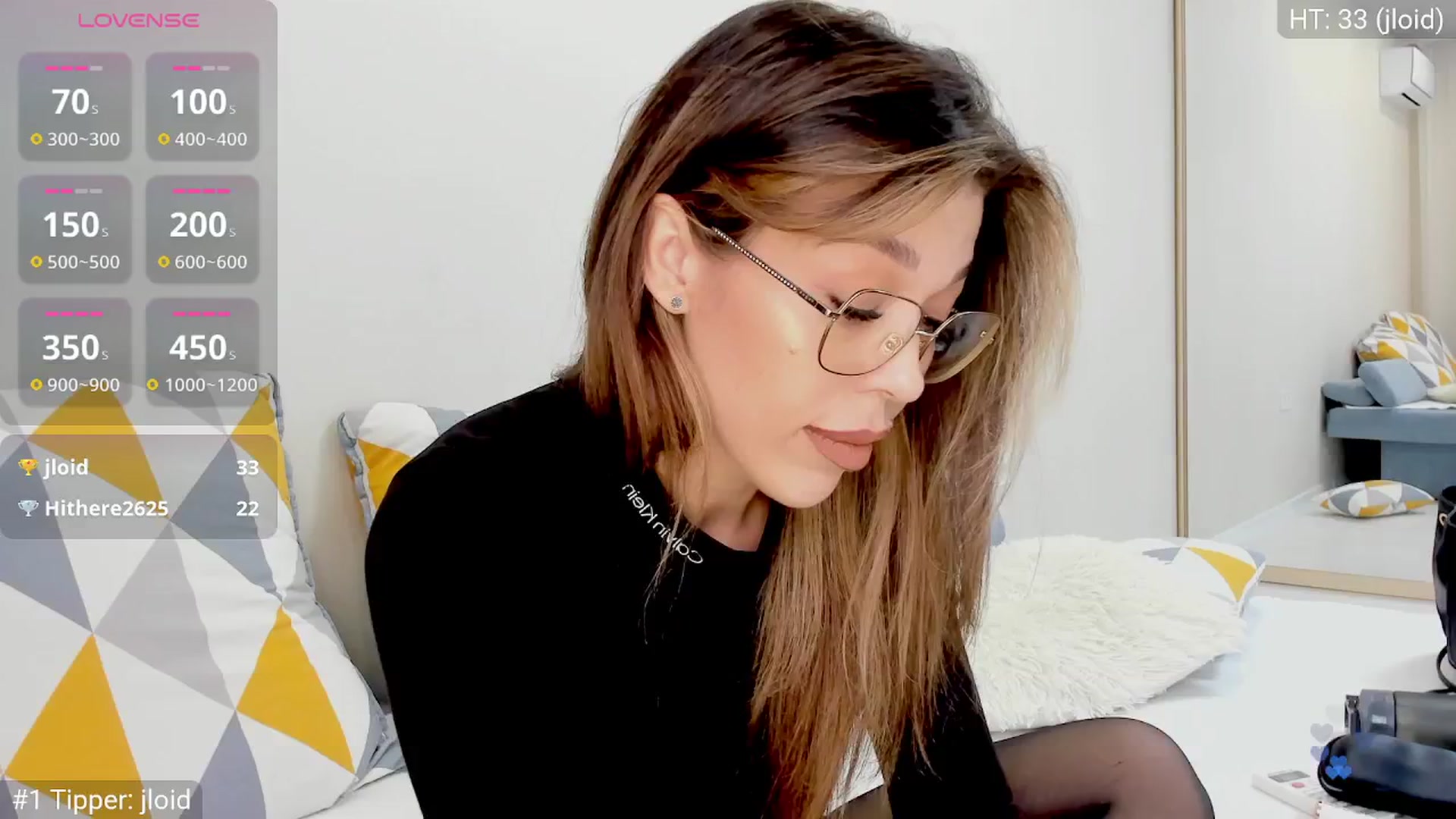 Gallery image thumbnail from Yoursoul_Mila's myfreecams stream on, 11/12/2025, 13:25 image 7 of 20