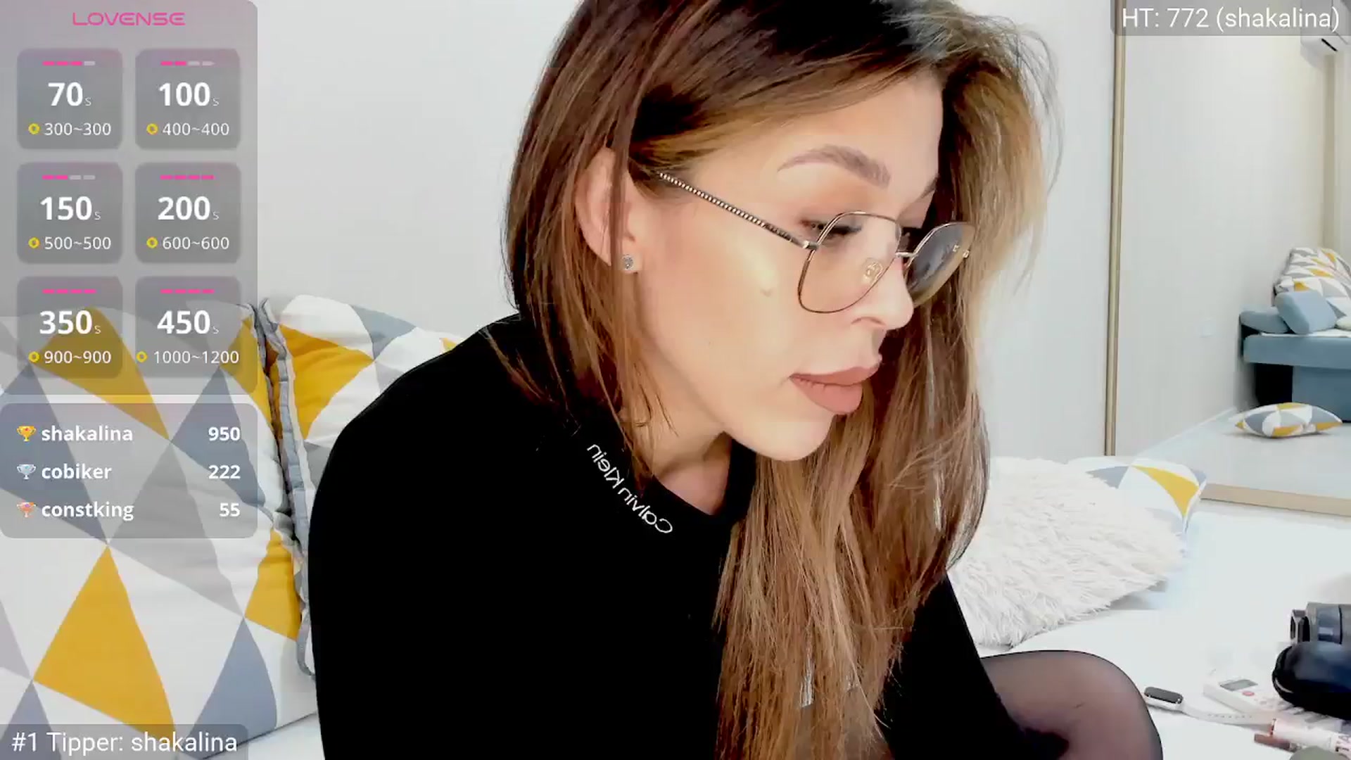 Gallery image thumbnail from Yoursoul_Mila's myfreecams stream on, 11/12/2025, 13:25 image 14 of 20