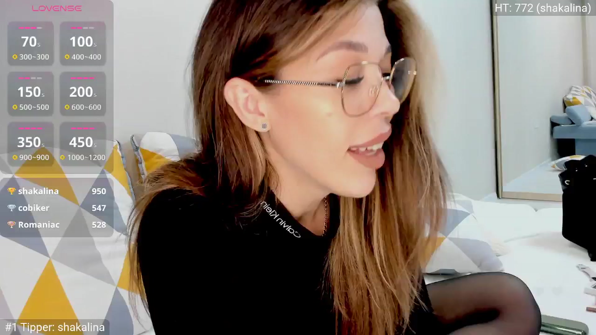 Gallery image thumbnail from Yoursoul_Mila's myfreecams stream on, 11/12/2025, 15:29 image 16 of 20