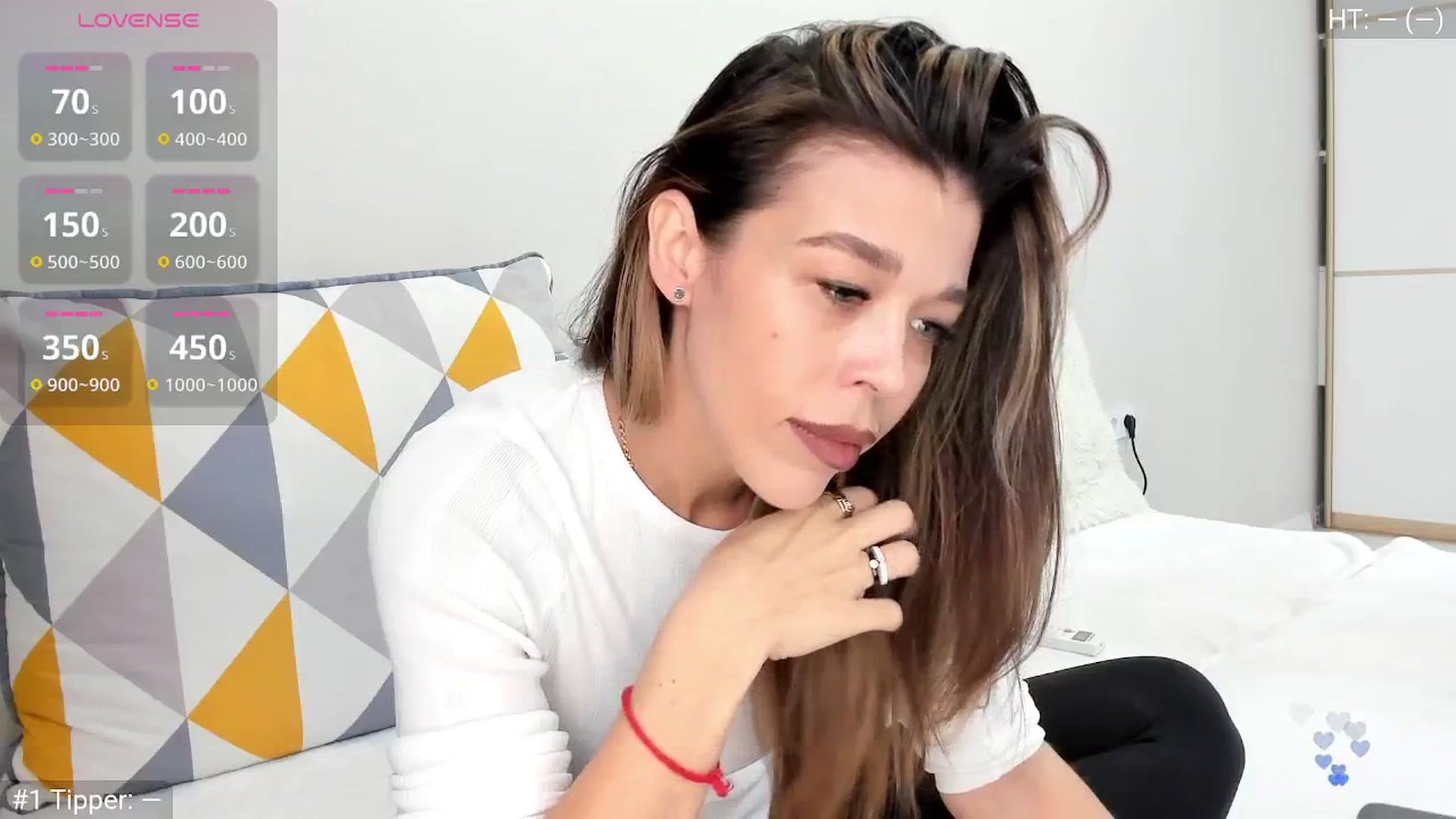 Gallery image thumbnail from Yoursoul_Mila's myfreecams stream on, 12/12/2025, 12:15 image 15 of 20