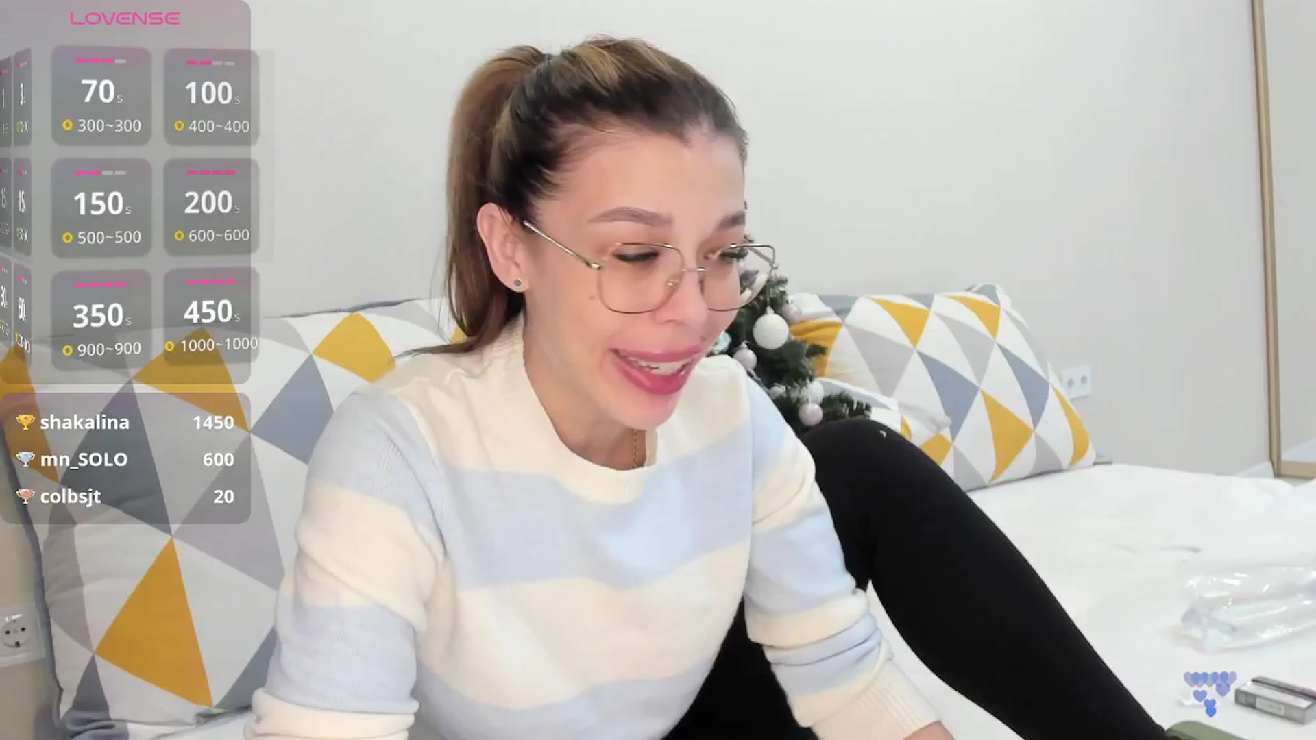 Gallery image thumbnail from Yoursoul_Mila's myfreecams stream on, 12/17/2025, 14:47 image 14 of 20