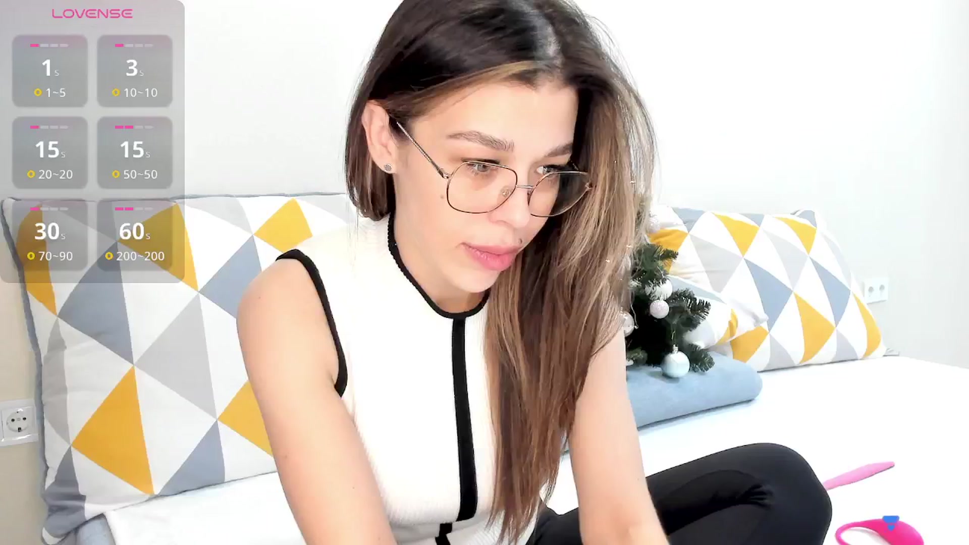Gallery image thumbnail from Yoursoul_Mila's myfreecams stream on, 12/20/2025, 15:49 image 16 of 20