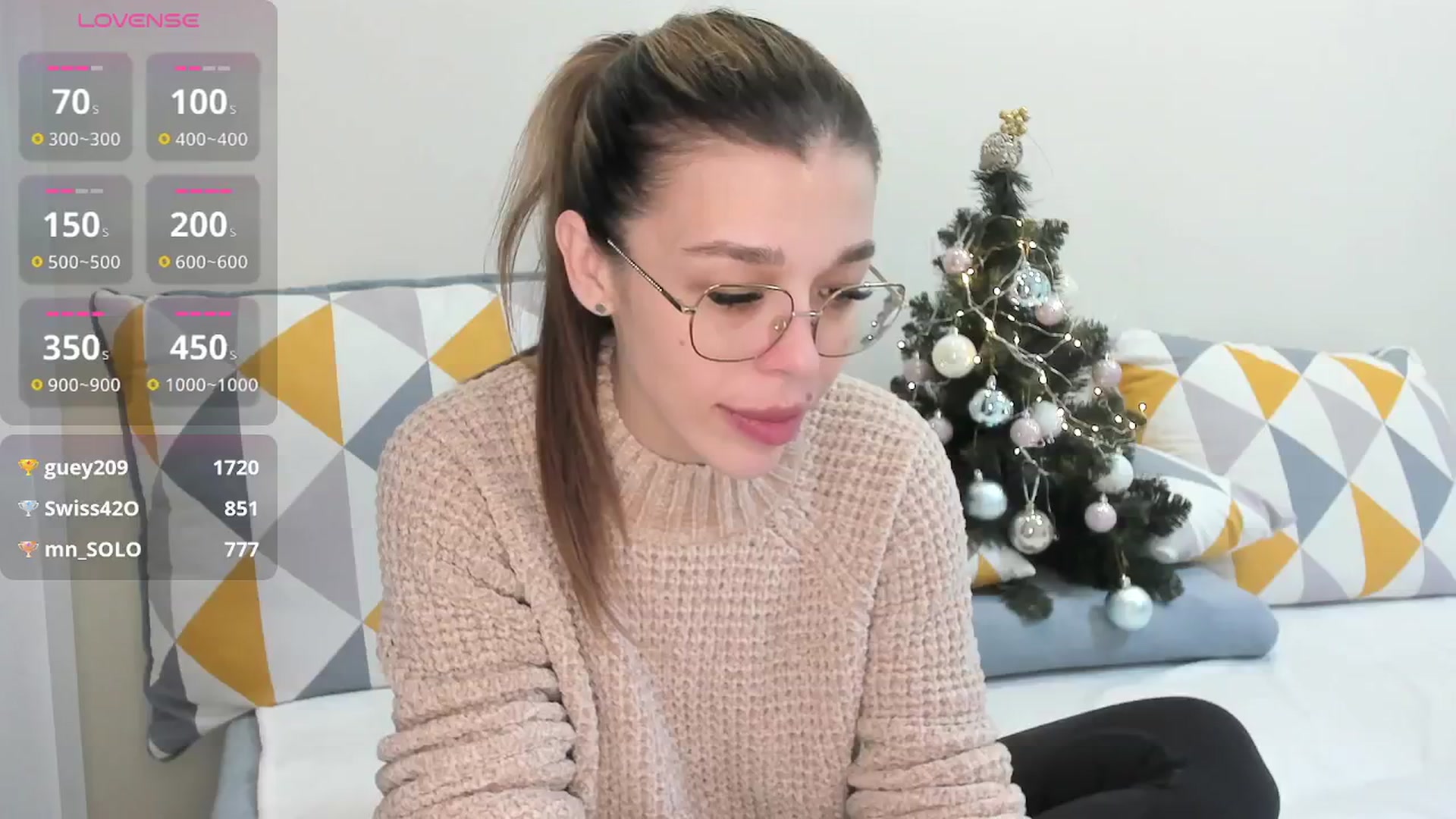 Gallery image thumbnail from Yoursoul_Mila's myfreecams stream on, 12/27/2025, 15:48 image 17 of 20