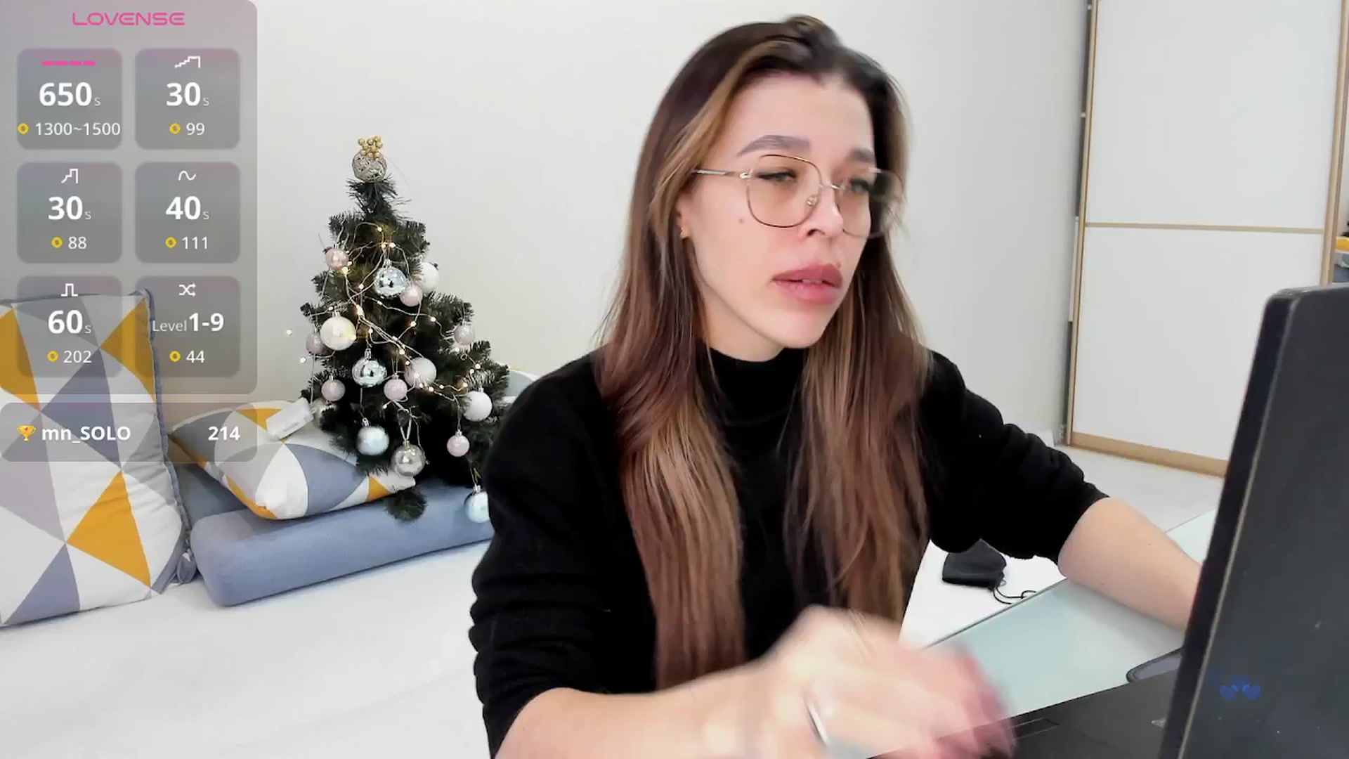 Gallery image thumbnail from Yoursoul_Mila's myfreecams stream on, 12/29/2025, 14:21 image 6 of 20