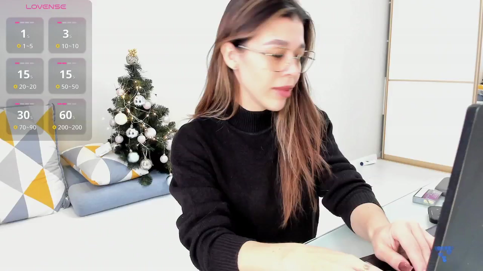Gallery image thumbnail from Yoursoul_Mila's myfreecams stream on, 12/29/2025, 14:21 image 1 of 20