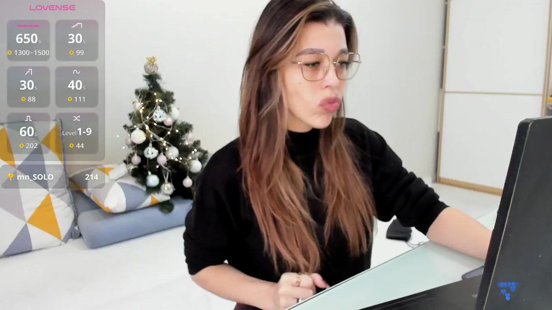 Gallery image thumbnail from Yoursoul_Mila's myfreecams stream on, 12/29/2025, 14:21 image 4 of 20