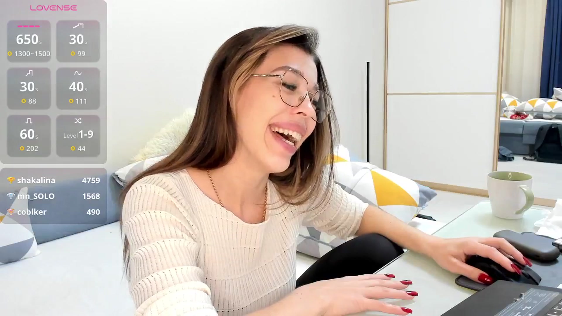 Gallery image thumbnail from Yoursoul_Mila's myfreecams stream on, 01/06/2026, 16:06 image 18 of 20