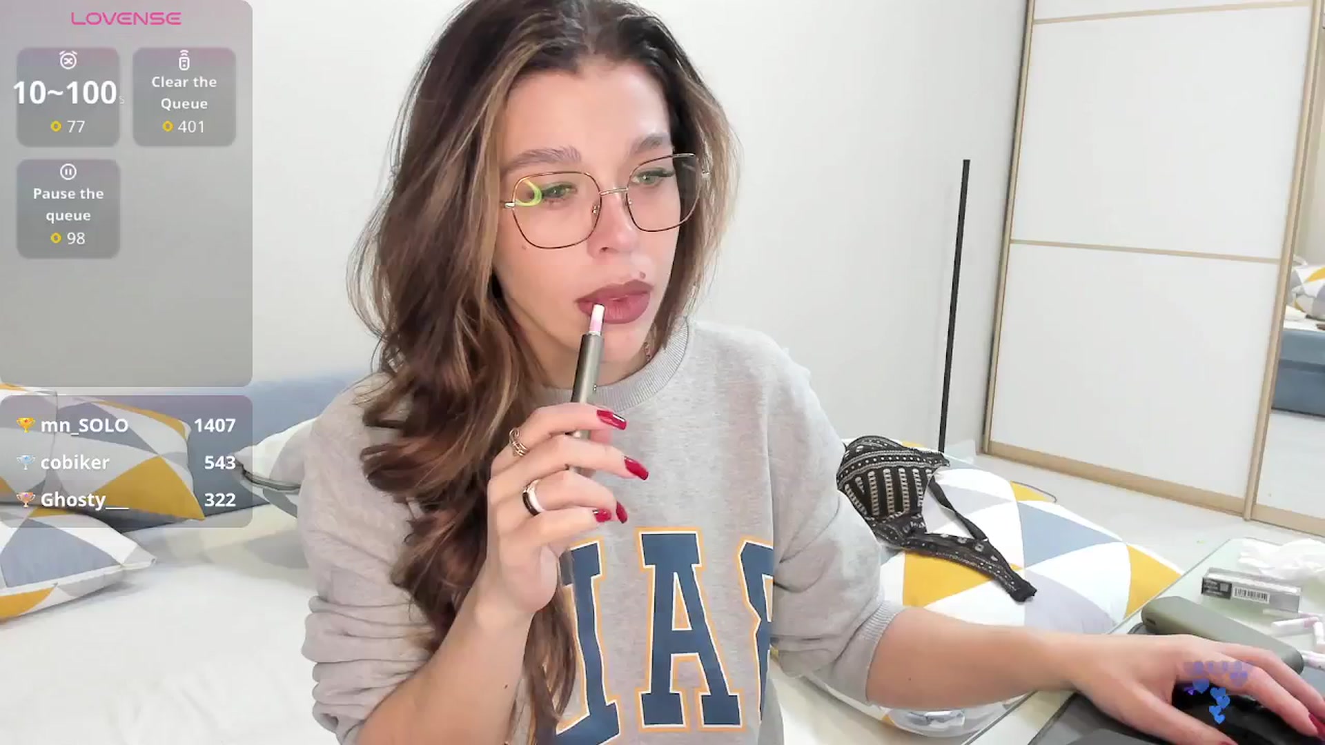 Gallery image thumbnail from Yoursoul_Mila's myfreecams stream on, 01/10/2026, 15:24 image 17 of 20
