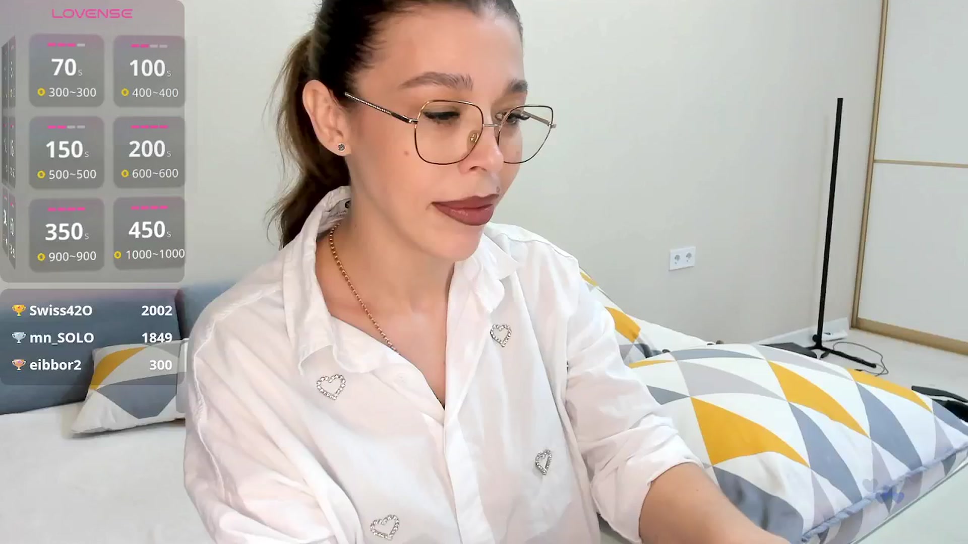 Gallery image thumbnail from Yoursoul_Mila's myfreecams stream on, 01/11/2026, 15:45 image 17 of 20