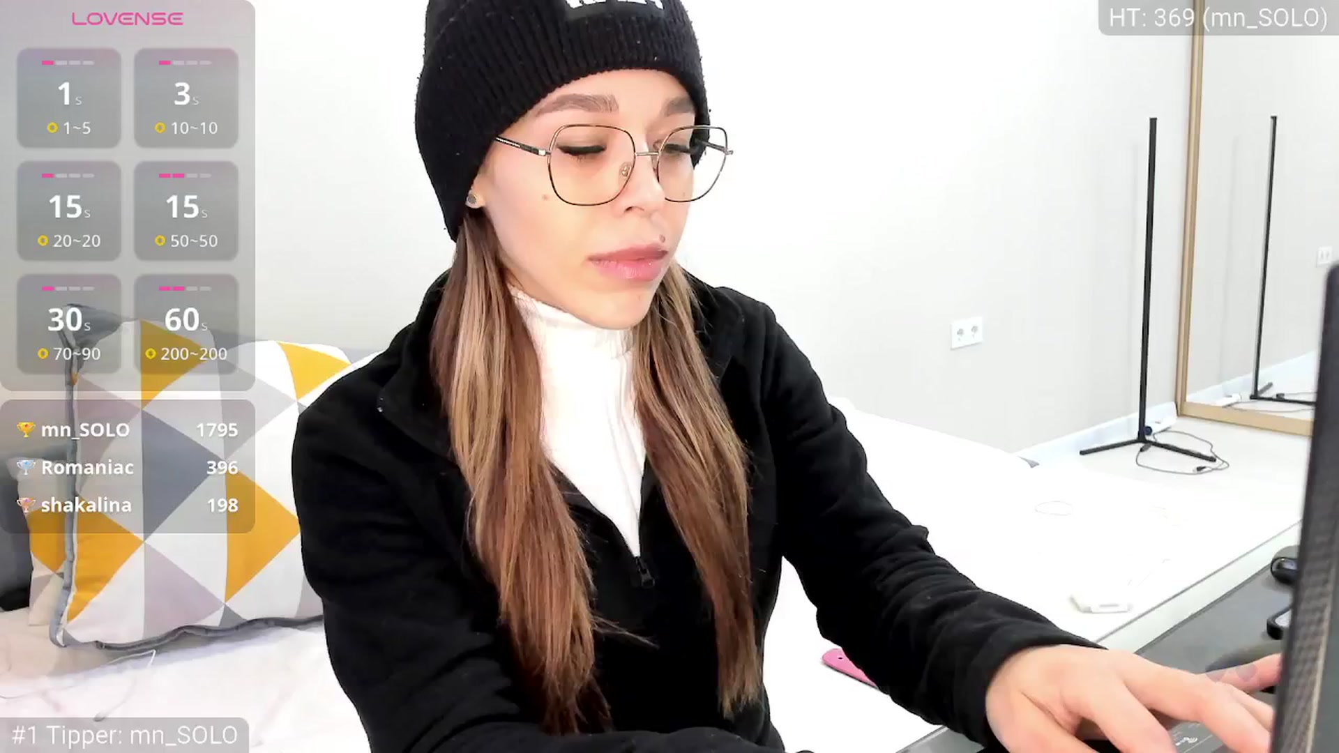 Gallery image thumbnail from Yoursoul_Mila's myfreecams stream on, 01/21/2026, 14:00 image 18 of 20