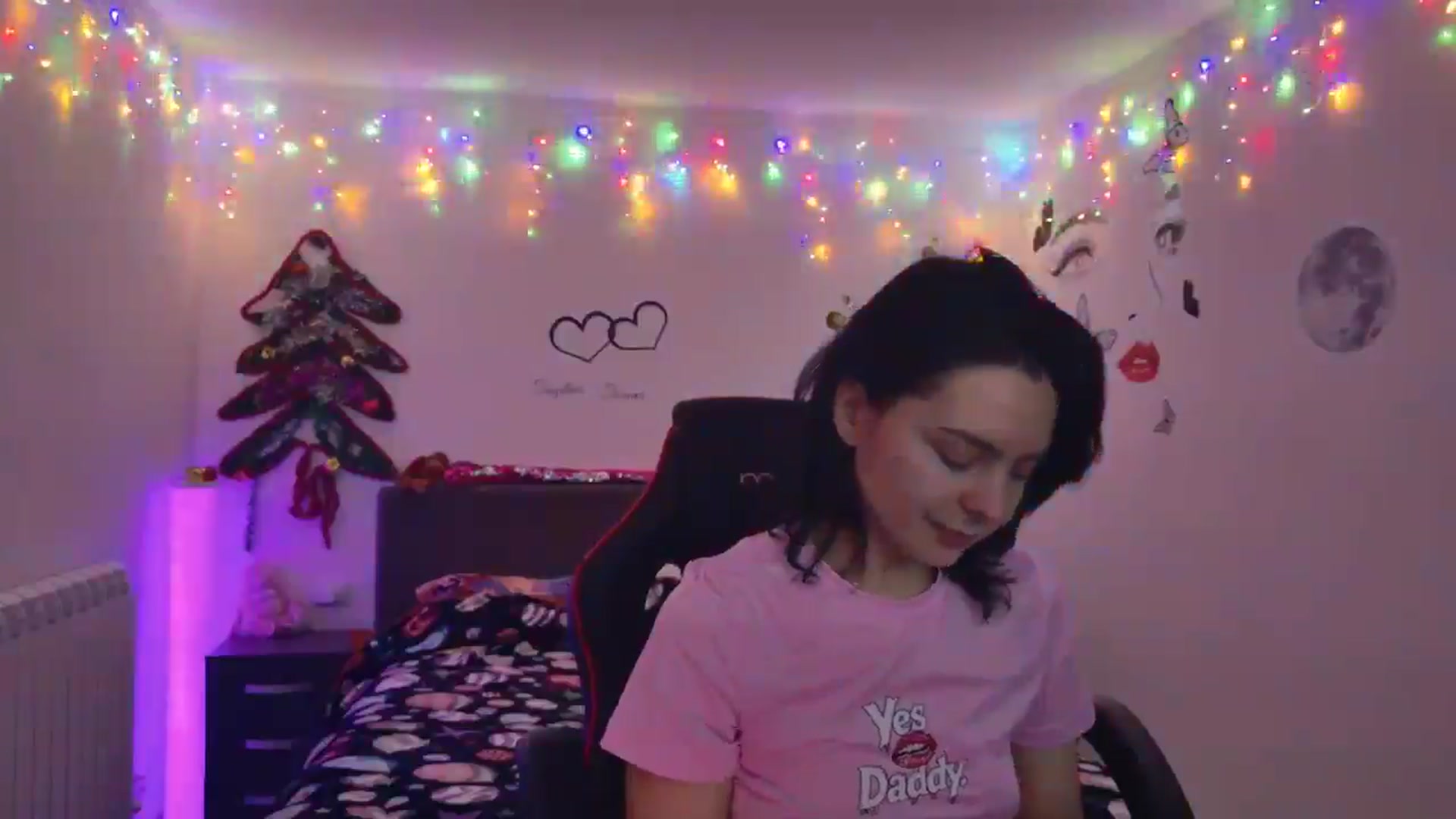 Gallery image thumbnail from YreneA's myfreecams stream on, 12/16/2024, 14:44 image 16 of 20