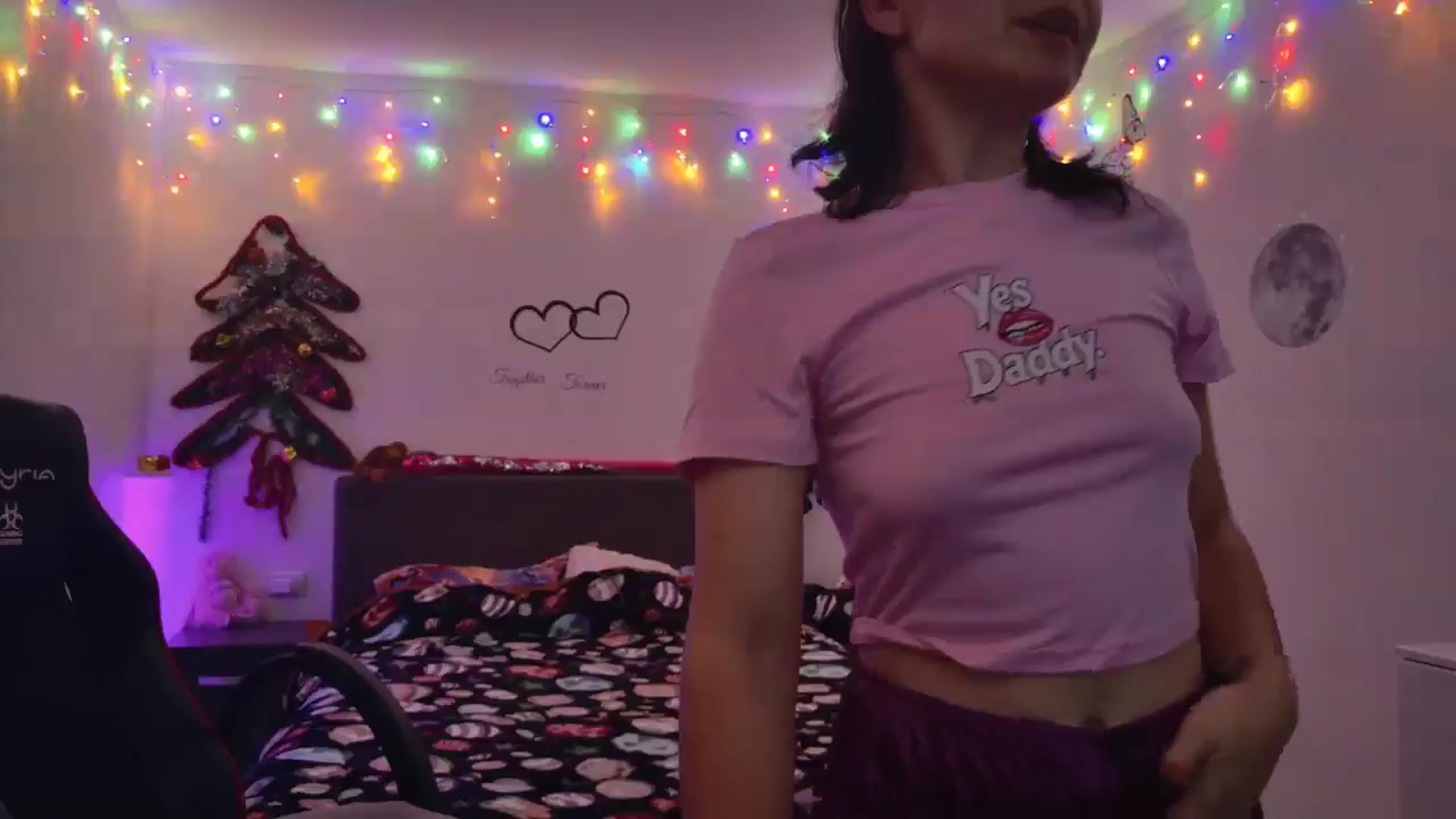 Gallery image thumbnail from YreneA's myfreecams stream on, 12/16/2024, 14:44 image 4 of 20