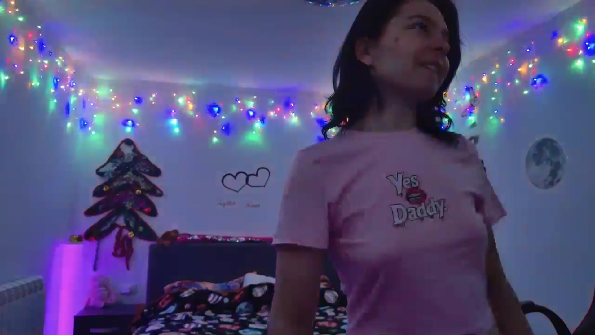 Gallery image thumbnail from YreneA's myfreecams stream on, 12/16/2024, 14:44 image 15 of 20