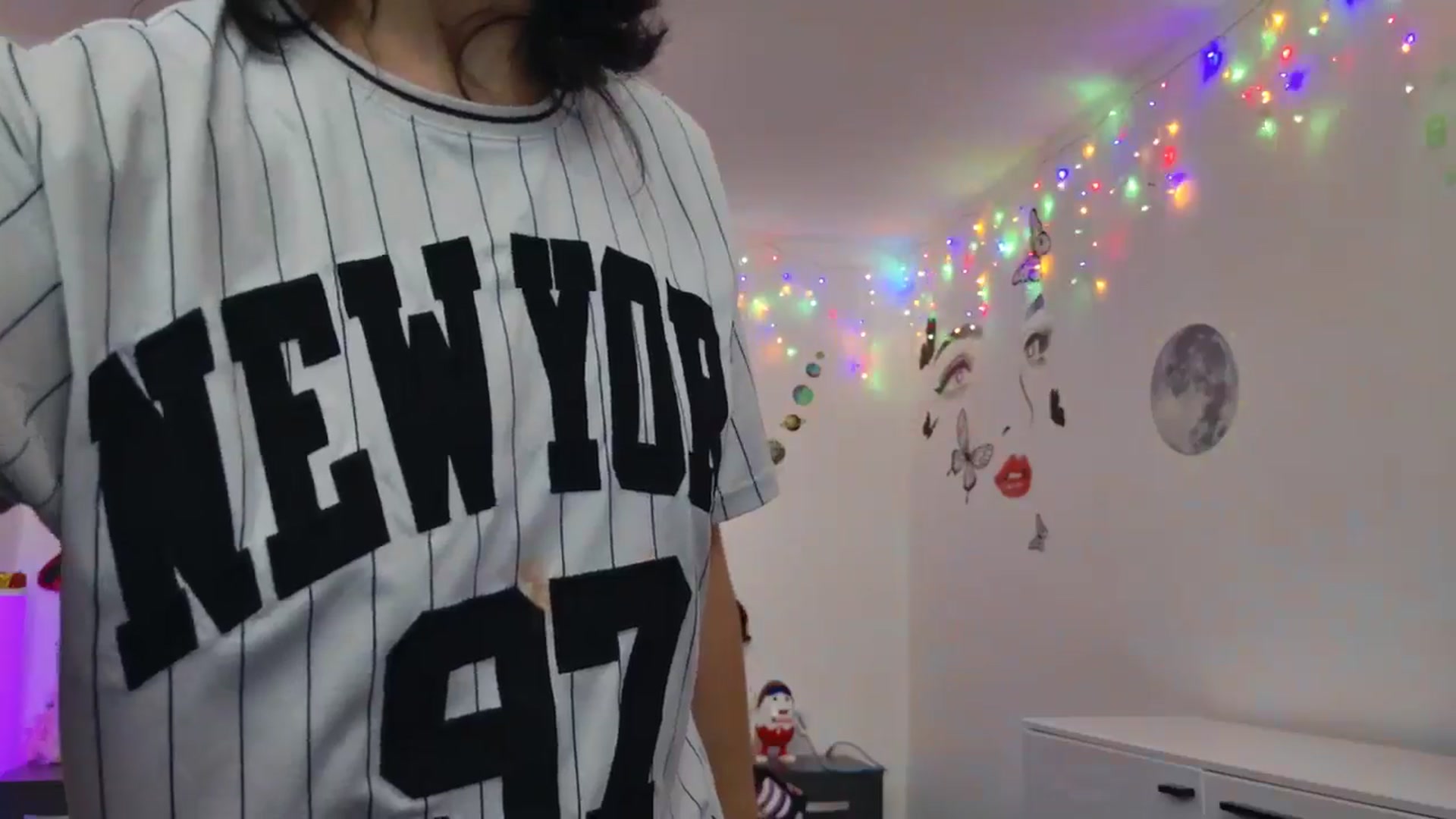 Gallery image thumbnail from YreneA's myfreecams stream on, 12/24/2024, 09:32 image 18 of 20