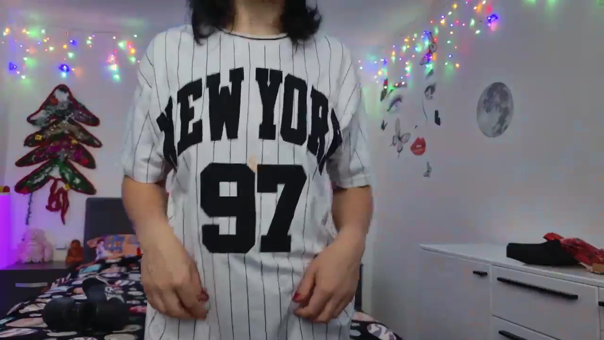 Gallery image thumbnail from YreneA's myfreecams stream on, 12/24/2024, 09:32 image 4 of 20