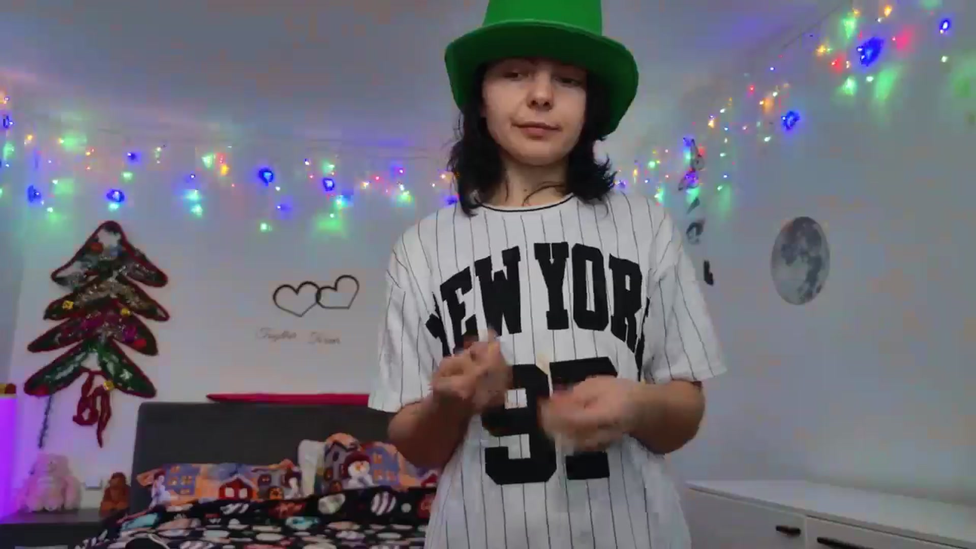 Gallery image thumbnail from YreneA's myfreecams stream on, 12/24/2024, 09:32 image 20 of 20