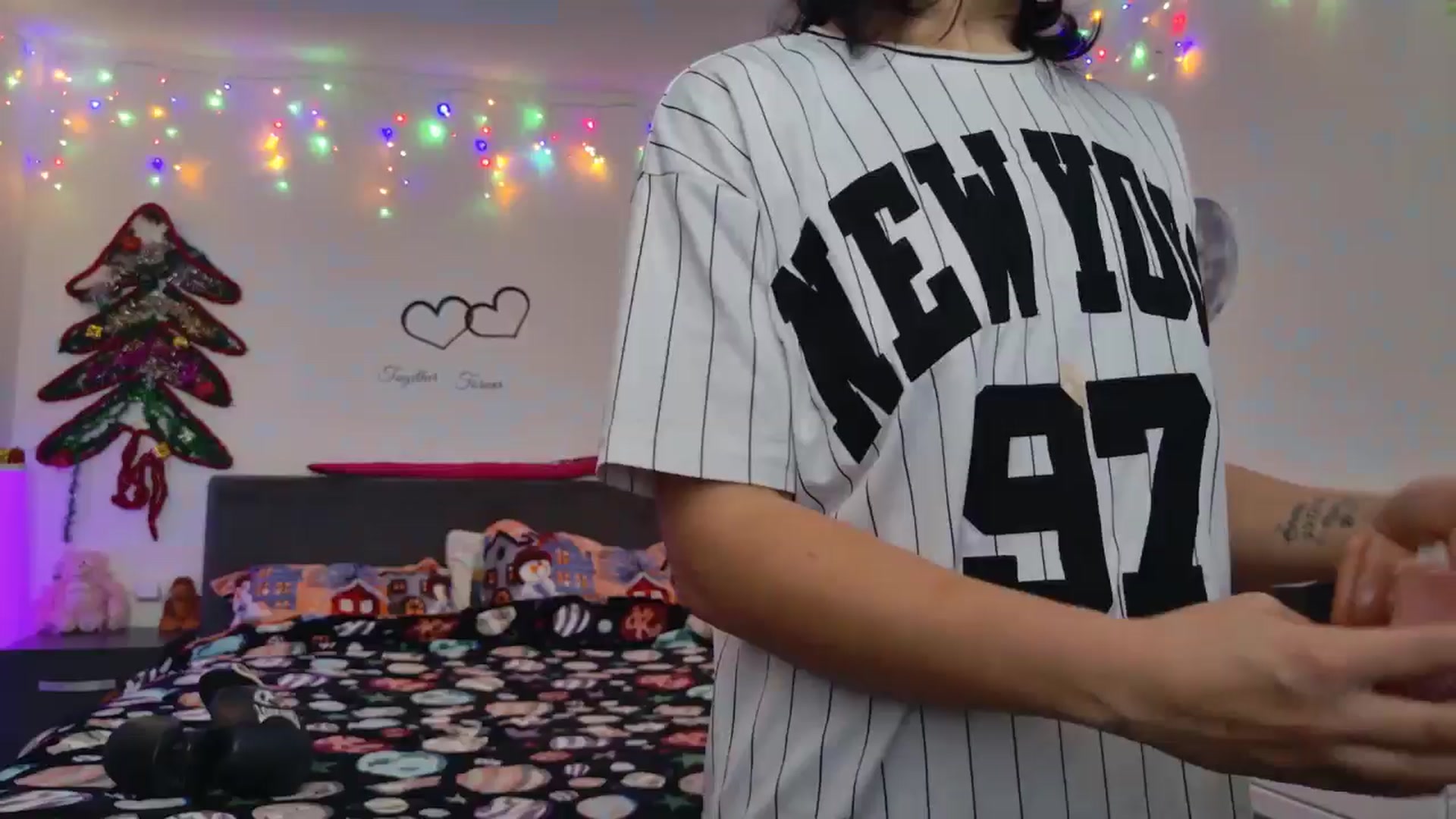 Gallery image thumbnail from YreneA's myfreecams stream on, 12/24/2024, 09:32 image 1 of 20