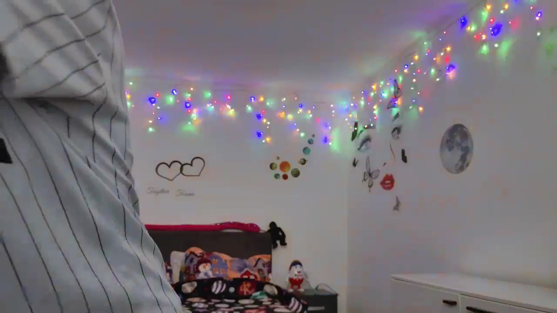 Gallery image thumbnail from YreneA's myfreecams stream on, 12/24/2024, 09:32 image 19 of 20