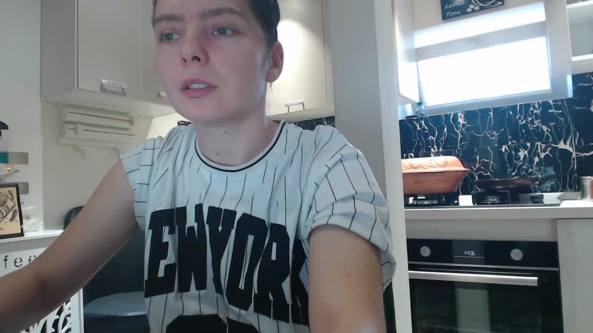 Gallery image thumbnail from YreneA's myfreecams stream on, 12/24/2024, 13:00 image 5 of 20