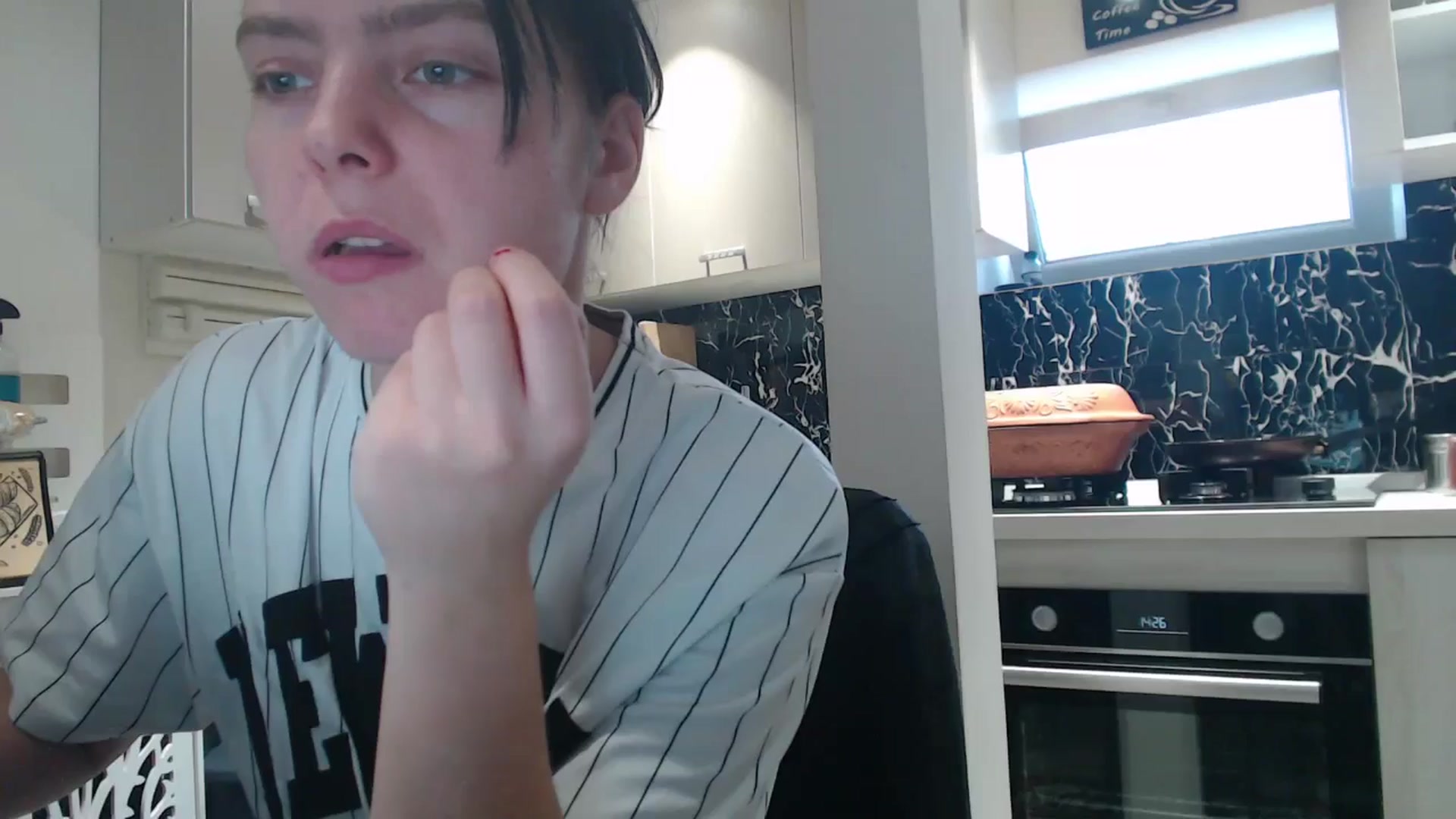 Gallery image thumbnail from YreneA's myfreecams stream on, 12/24/2024, 13:00 image 12 of 20