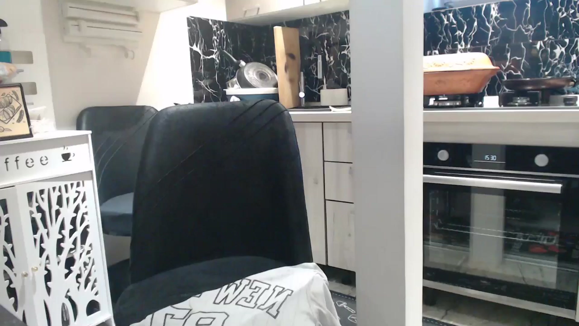 Gallery image thumbnail from YreneA's myfreecams stream on, 12/24/2024, 13:40 image 18 of 20