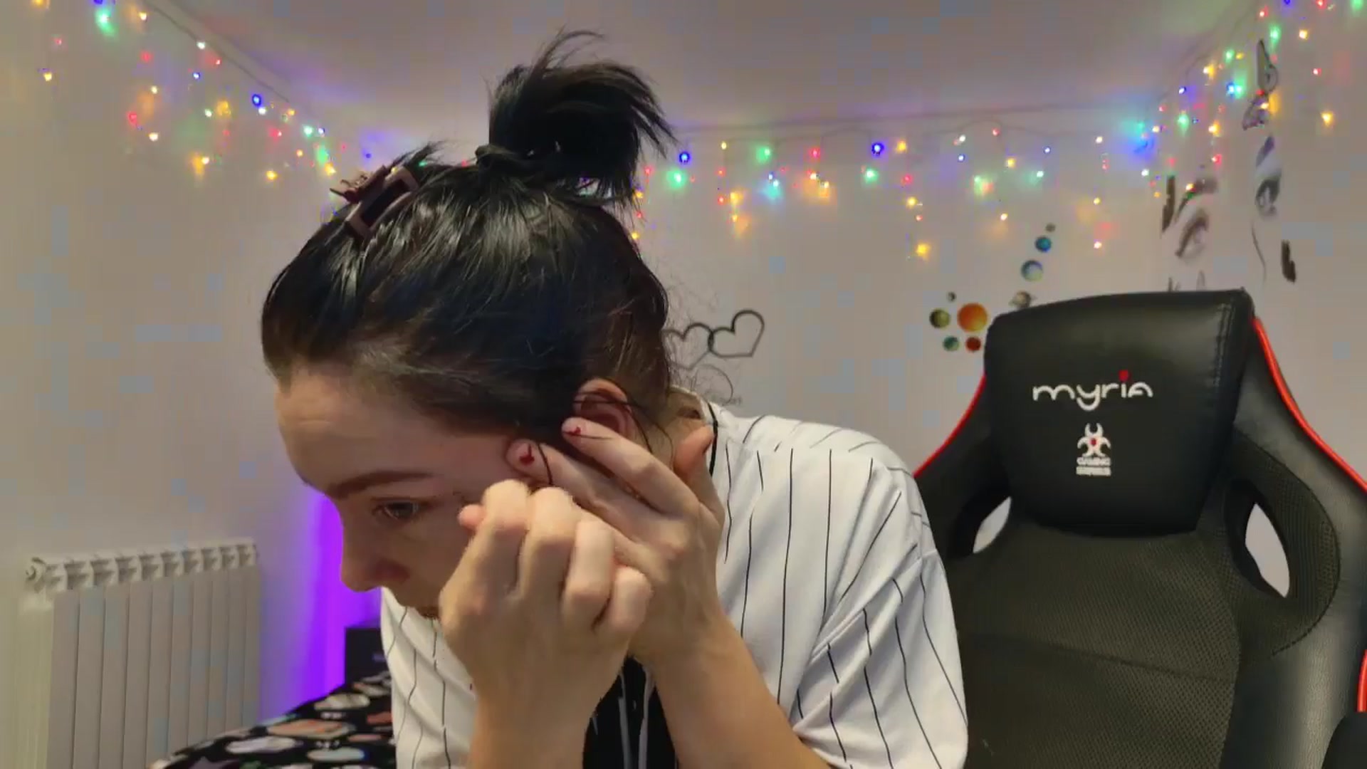 Gallery image thumbnail from YreneA's myfreecams stream on, 12/24/2024, 16:58 image 14 of 20