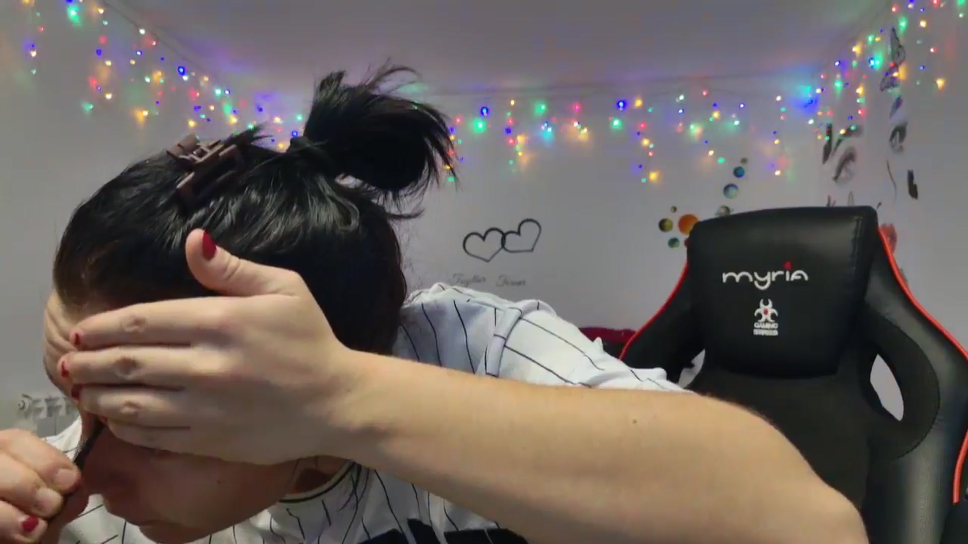 Gallery image thumbnail from YreneA's myfreecams stream on, 12/24/2024, 16:58 image 12 of 20