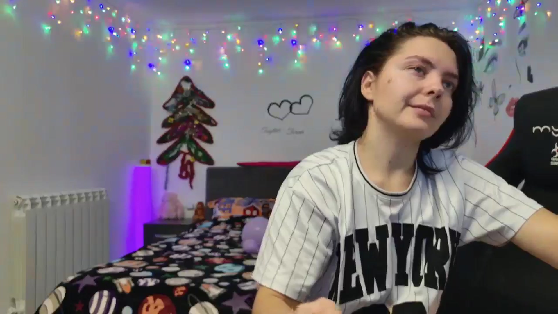 Gallery image thumbnail from YreneA's myfreecams stream on, 12/24/2024, 16:58 image 19 of 20