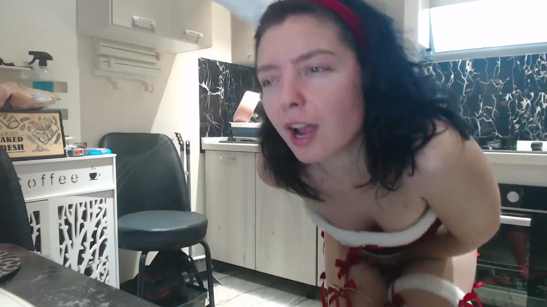Gallery image thumbnail from YreneA's myfreecams stream on, 12/25/2024, 09:11 image 3 of 20