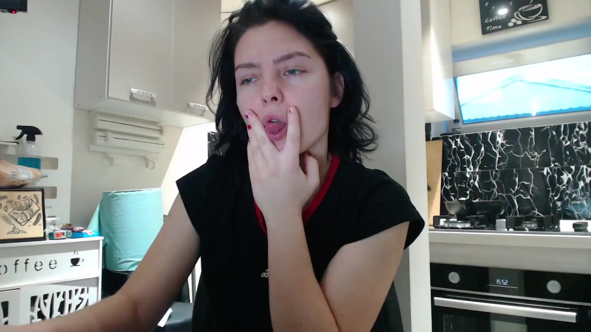Gallery image thumbnail from YreneA's myfreecams stream on, 12/25/2024, 14:08 image 10 of 20
