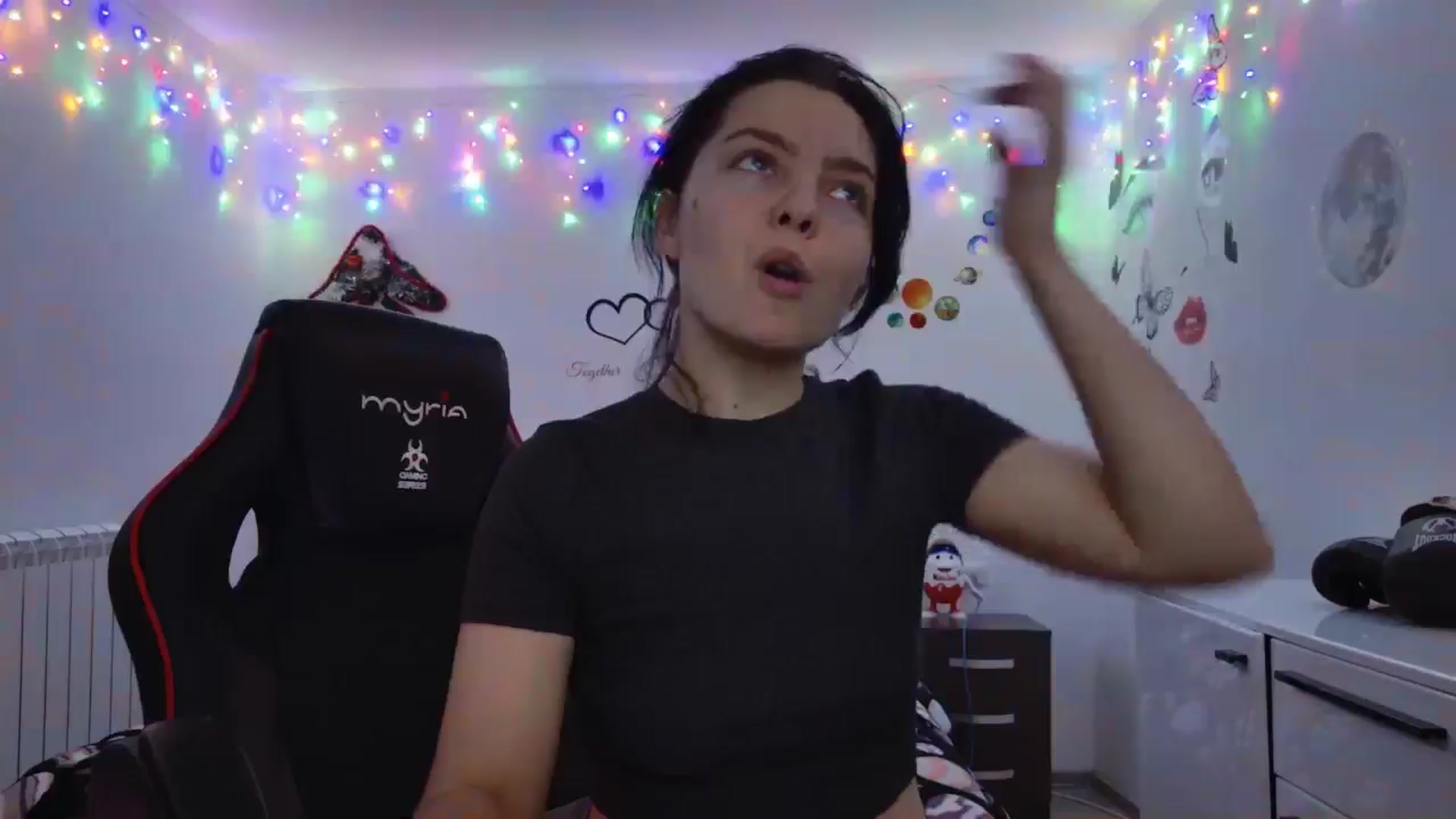 Gallery image thumbnail from YreneA's myfreecams stream on, 12/28/2024, 15:49 image 15 of 20