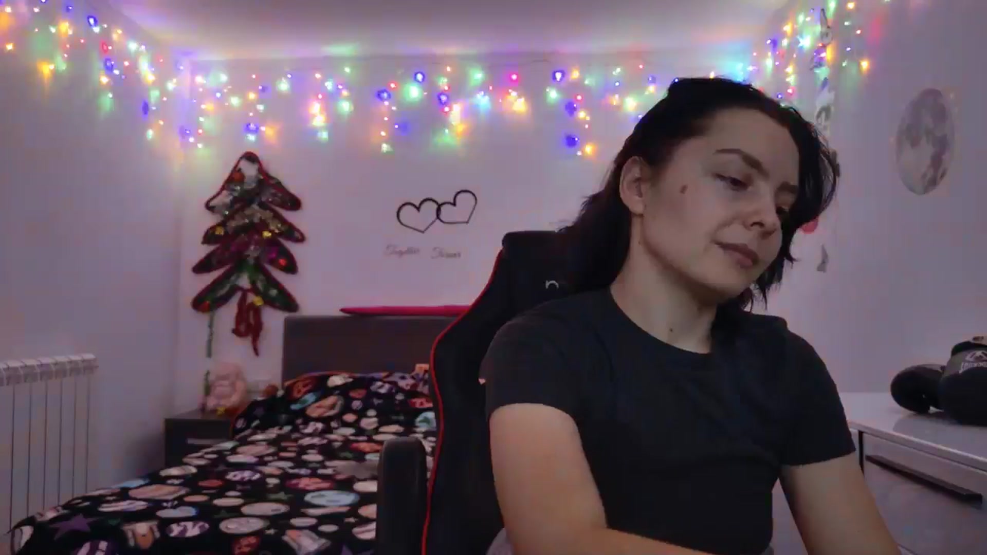 Gallery image thumbnail from YreneA's myfreecams stream on, 12/28/2024, 15:49 image 9 of 20