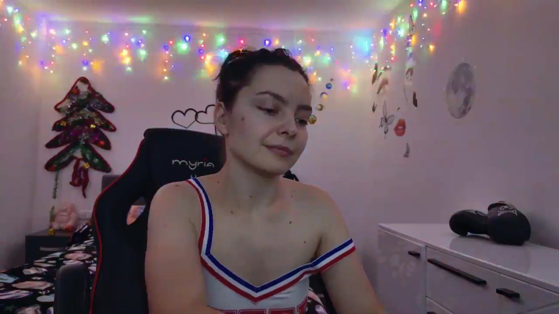 Gallery image thumbnail from YreneA's myfreecams stream on, 01/01/2025, 17:02 image 19 of 20
