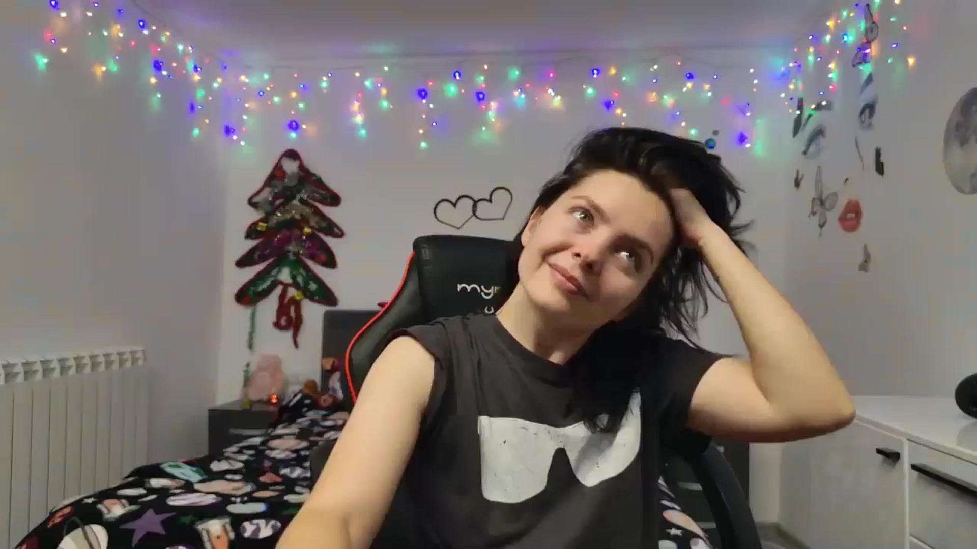 Gallery image thumbnail from YreneA's myfreecams stream on, 01/01/2025, 17:02 image 4 of 20