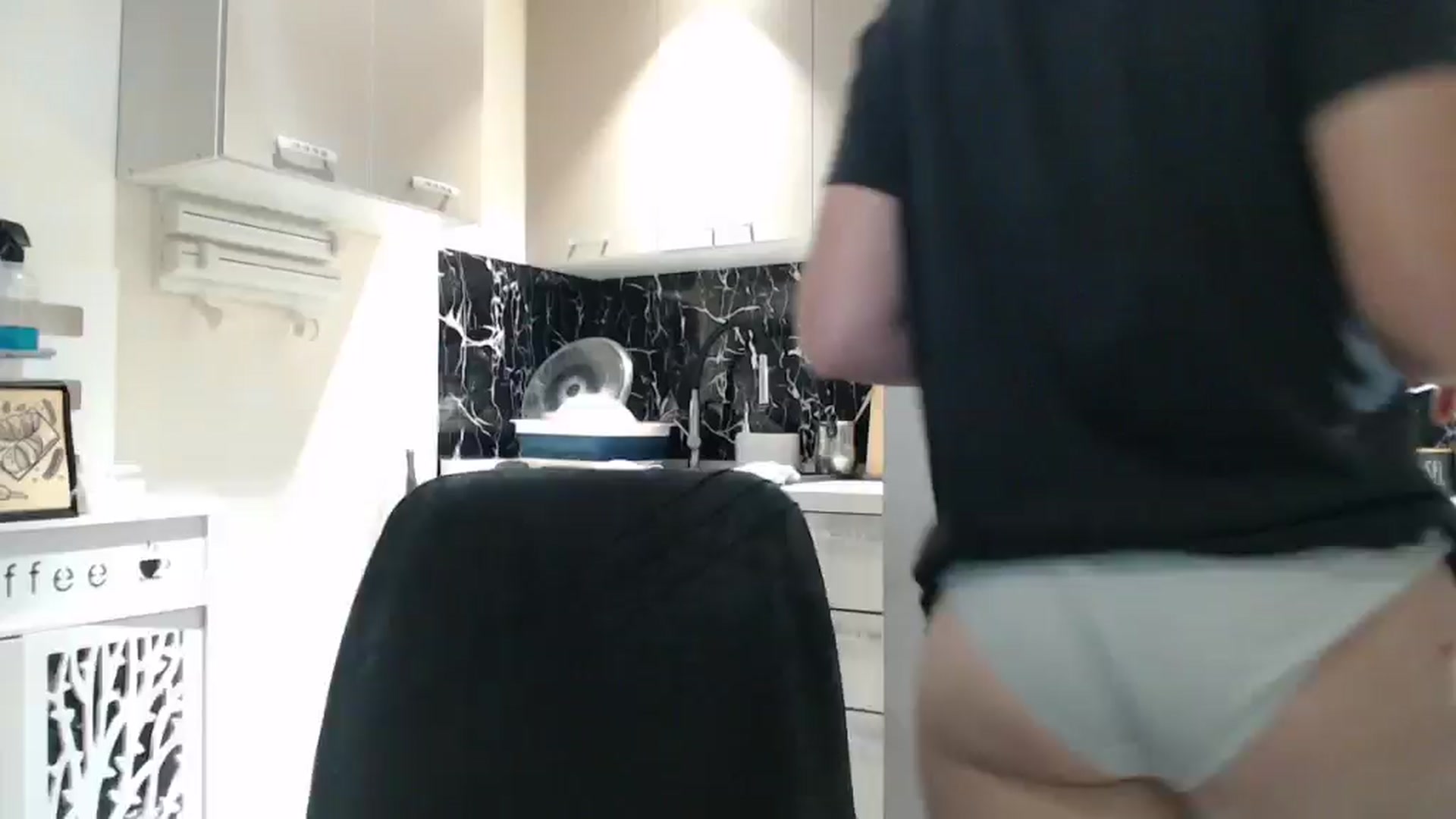 Gallery image thumbnail from YreneA's myfreecams stream on, 01/03/2025, 12:14 image 7 of 20