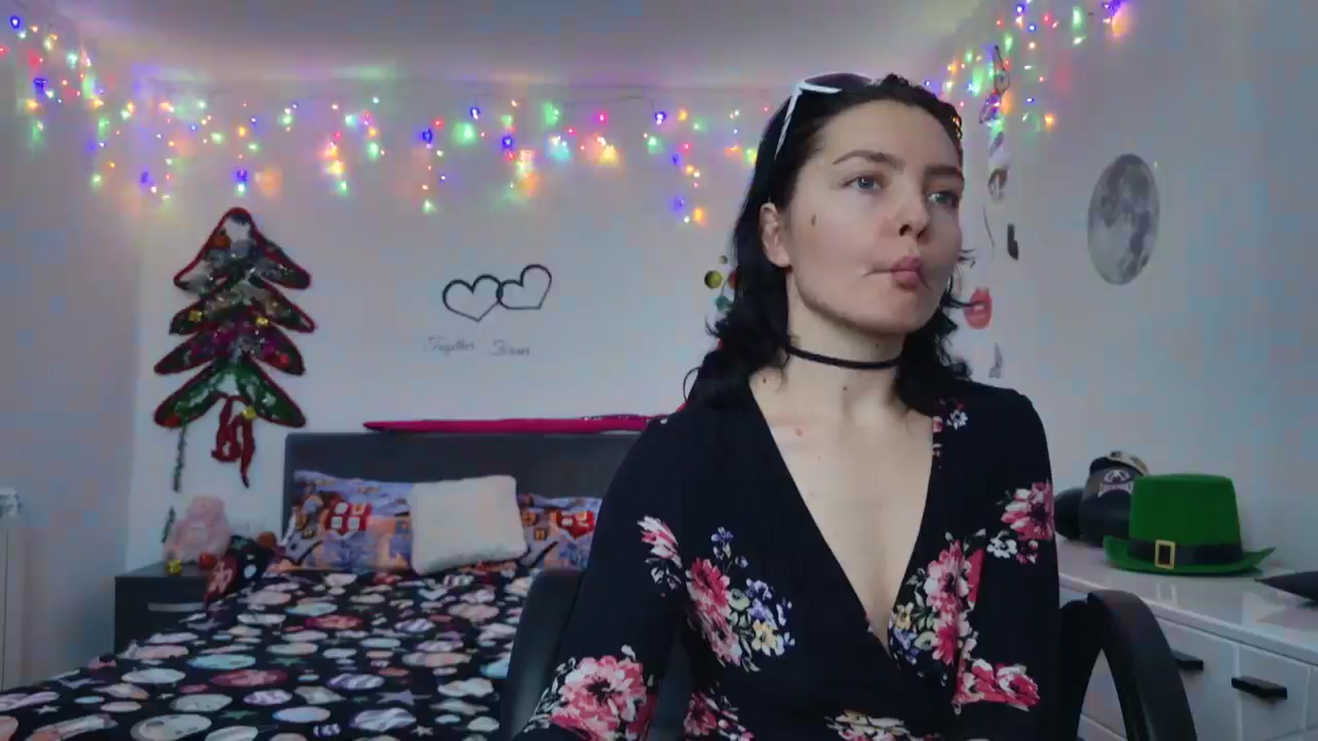 Gallery image thumbnail from YreneA's myfreecams stream on, 01/06/2025, 12:42 image 10 of 20