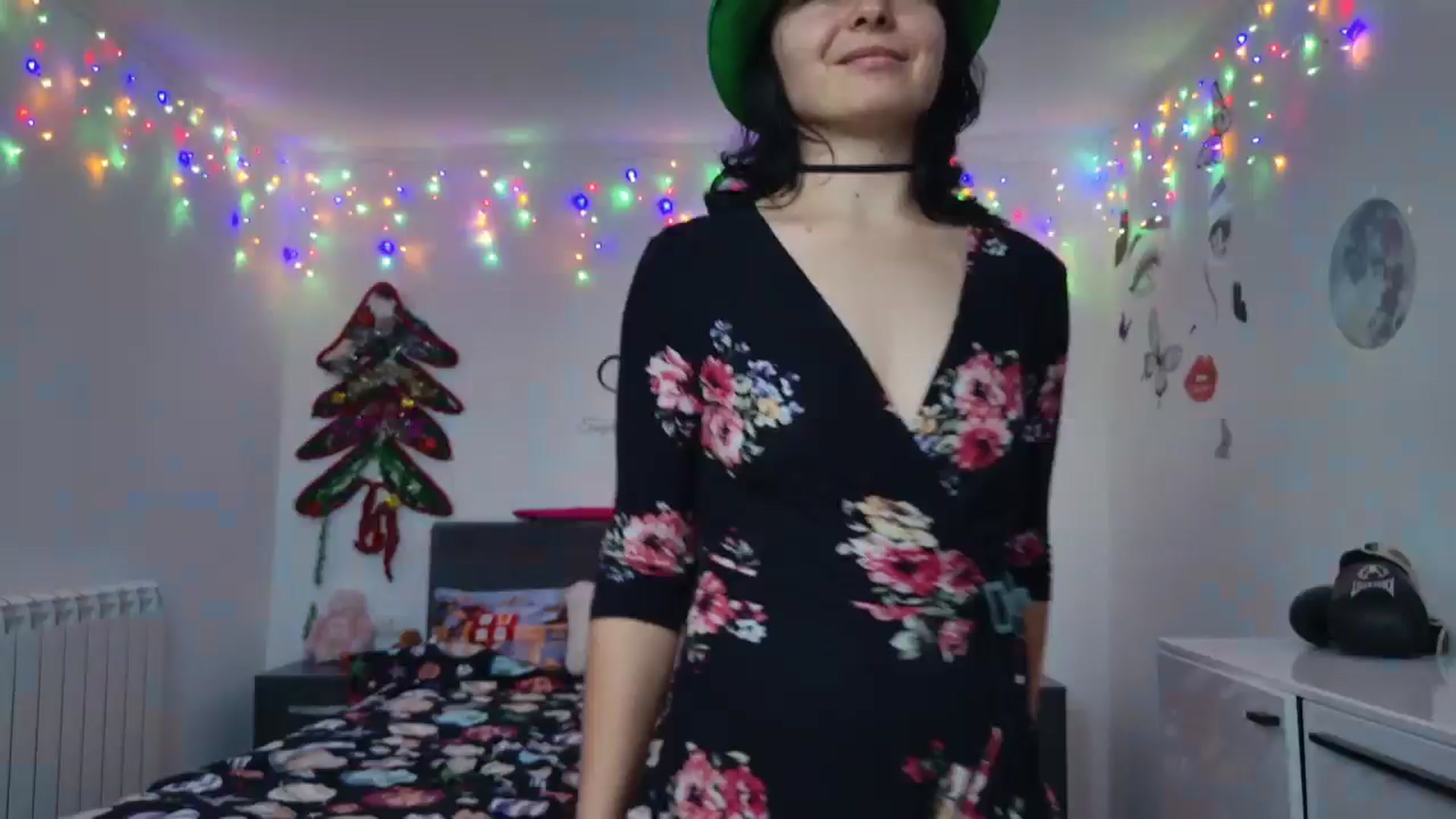 Gallery image thumbnail from YreneA's myfreecams stream on, 01/06/2025, 12:42 image 19 of 20