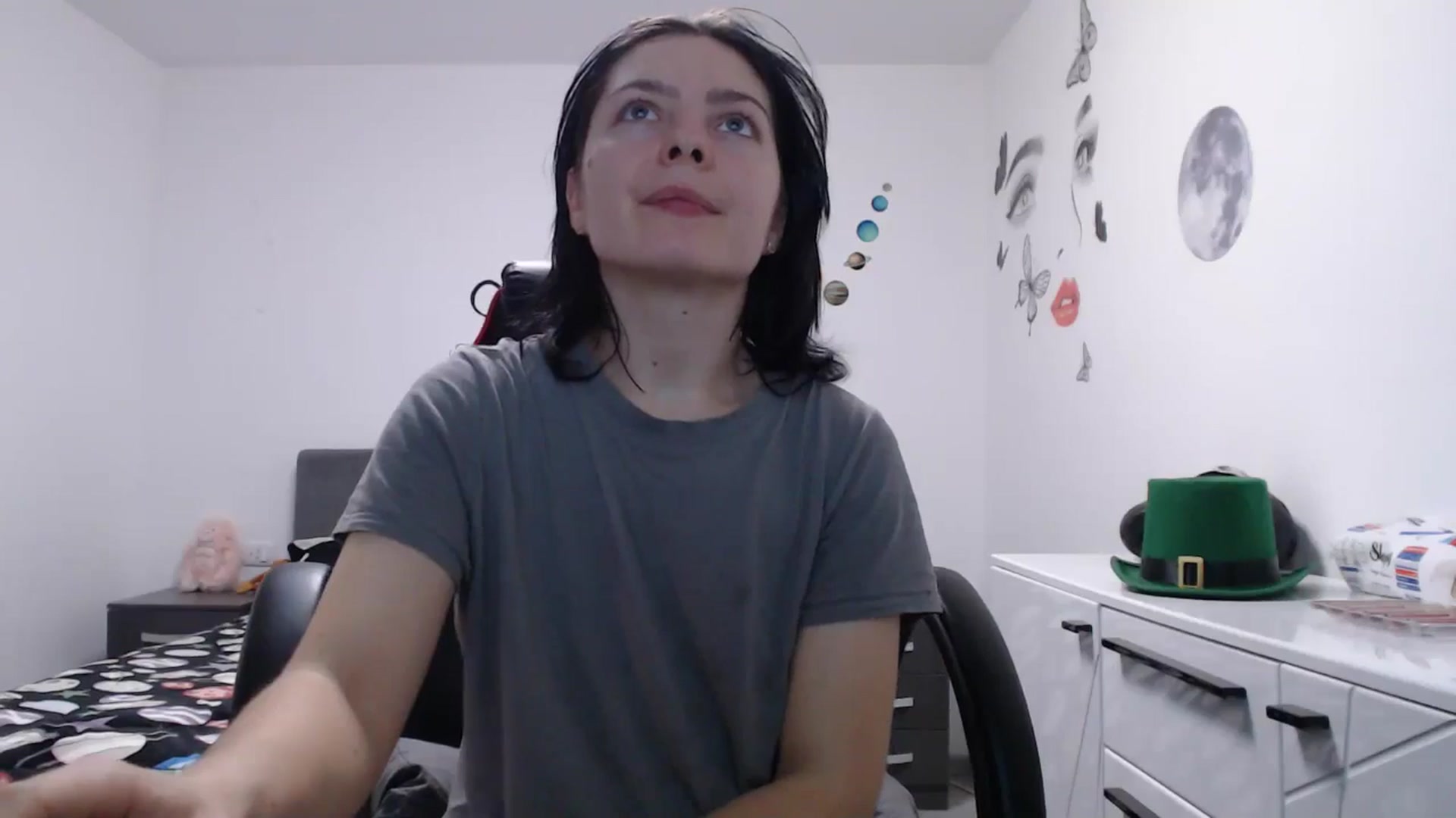 Gallery image thumbnail from YreneA's myfreecams stream on, 01/17/2025, 15:37 image 18 of 20