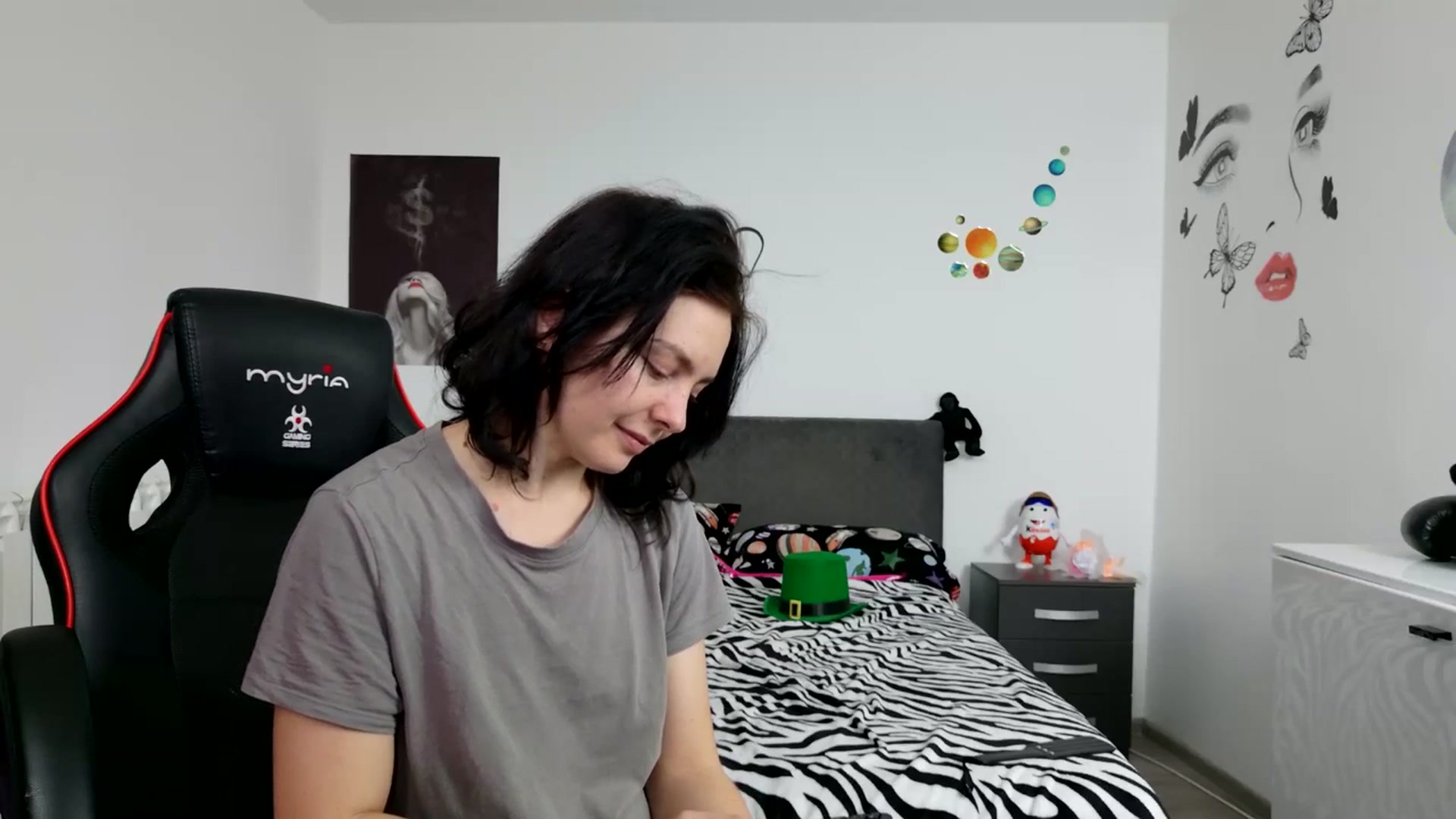 Gallery image thumbnail from YreneA's myfreecams stream on, 02/03/2025, 11:01 image 17 of 20
