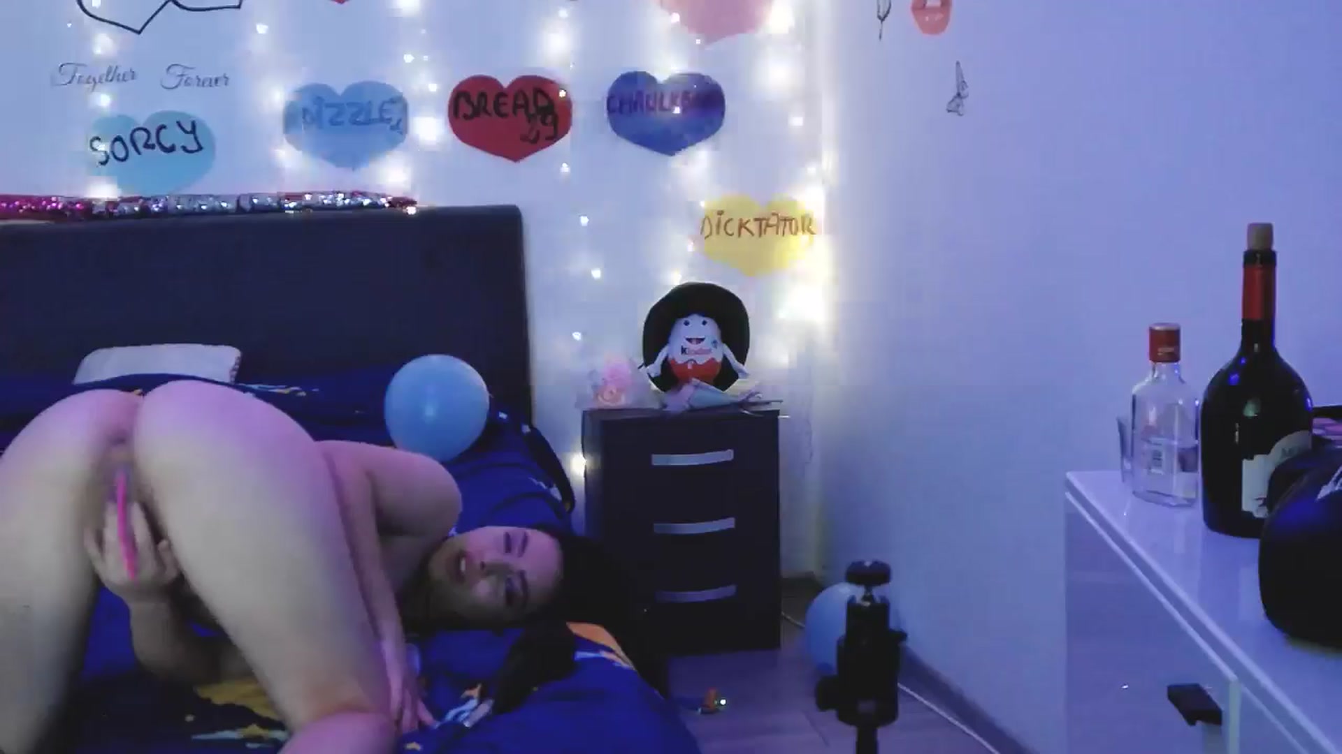 Gallery image thumbnail from YreneA's myfreecams stream on, 03/23/2025, 09:57 image 11 of 20