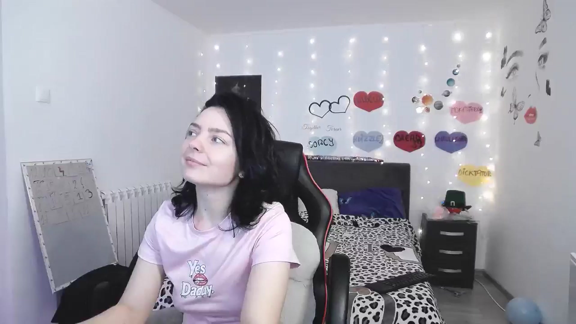 Gallery image thumbnail from YreneA's myfreecams stream on, 03/27/2025, 10:23 image 17 of 20