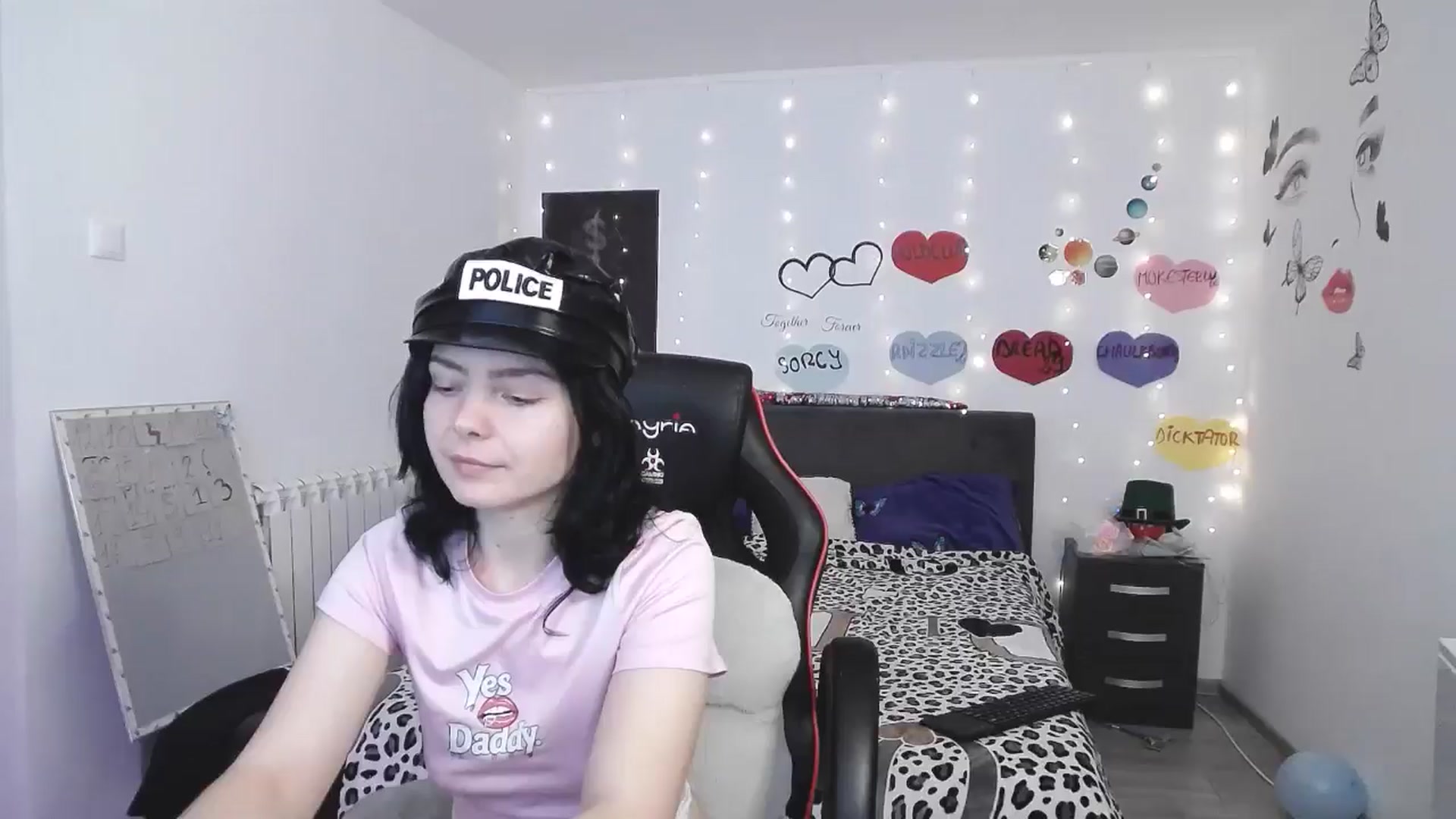 Gallery image thumbnail from YreneA's myfreecams stream on, 03/27/2025, 10:23 image 13 of 20