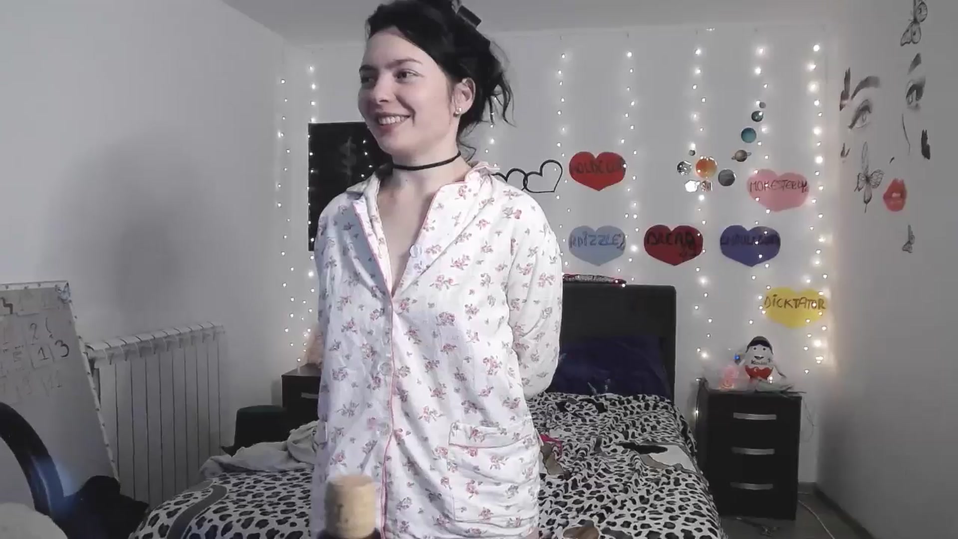 Gallery image thumbnail from YreneA's myfreecams stream on, 03/27/2025, 19:46 image 9 of 20