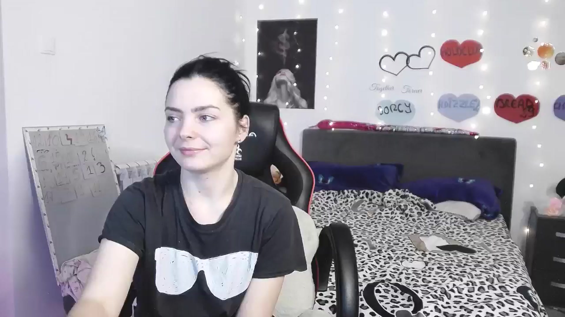 Gallery image thumbnail from YreneA's myfreecams stream on, 03/29/2025, 20:29 image 14 of 20
