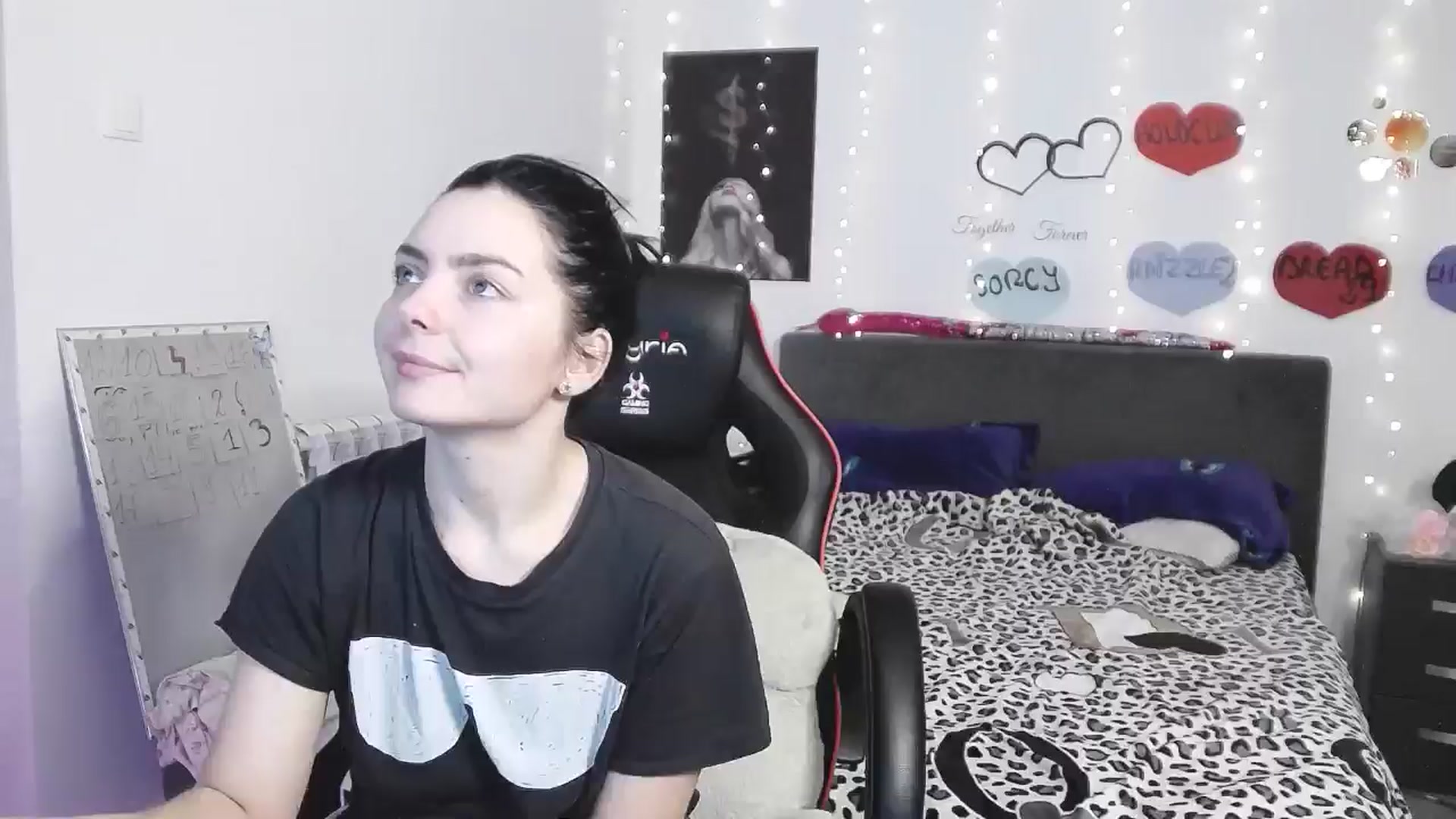 Gallery image thumbnail from YreneA's myfreecams stream on, 03/29/2025, 20:29 image 11 of 20