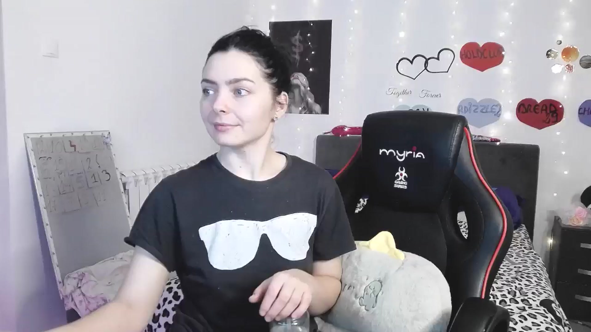 Gallery image thumbnail from YreneA's myfreecams stream on, 03/29/2025, 20:29 image 3 of 20